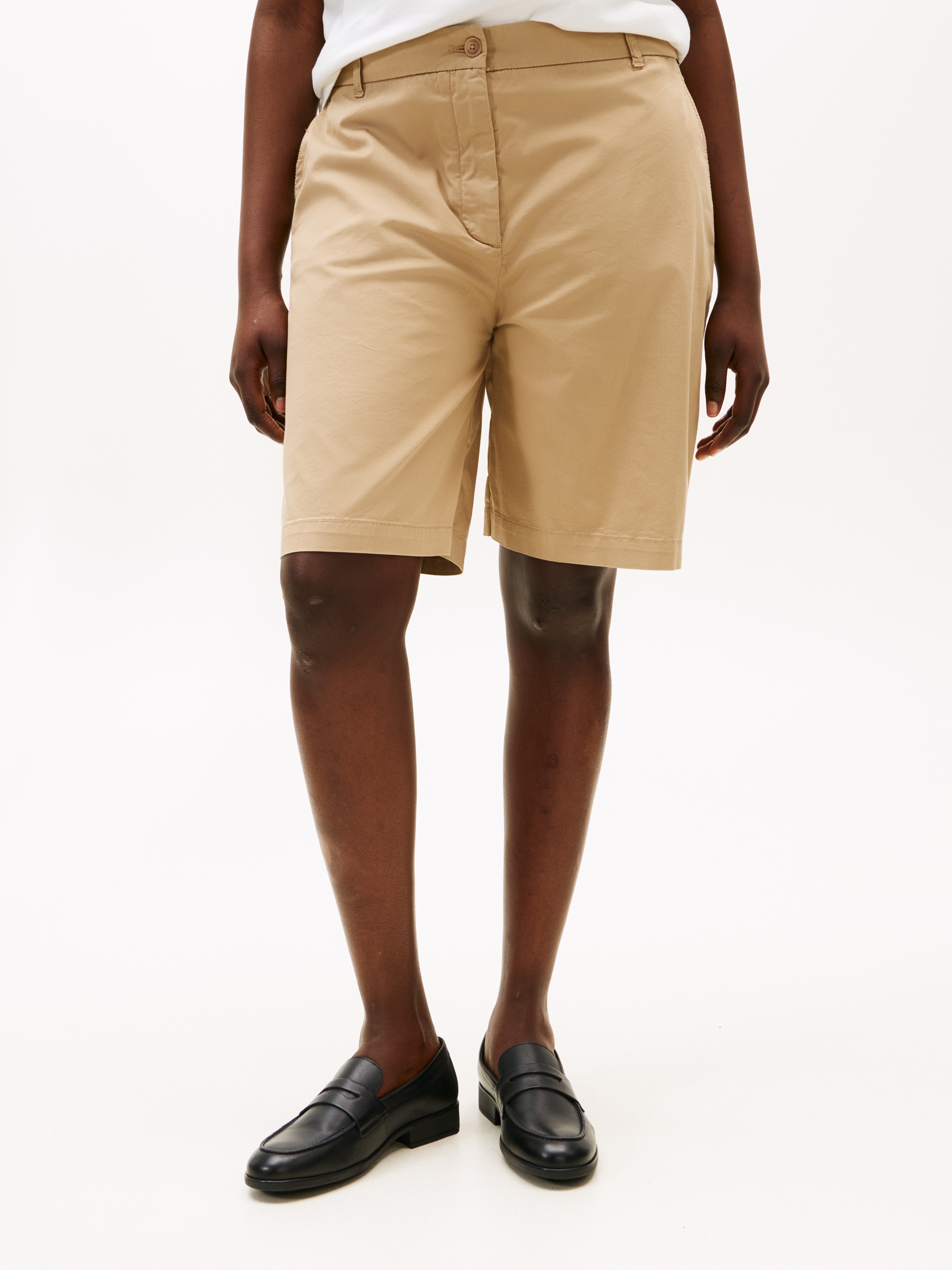 Tommy Hilfiger Curve Shorts »CRV CO BLEND GMD CHINO SHORT« in Grossen Grössen, Chino Qualität, Logostickerei