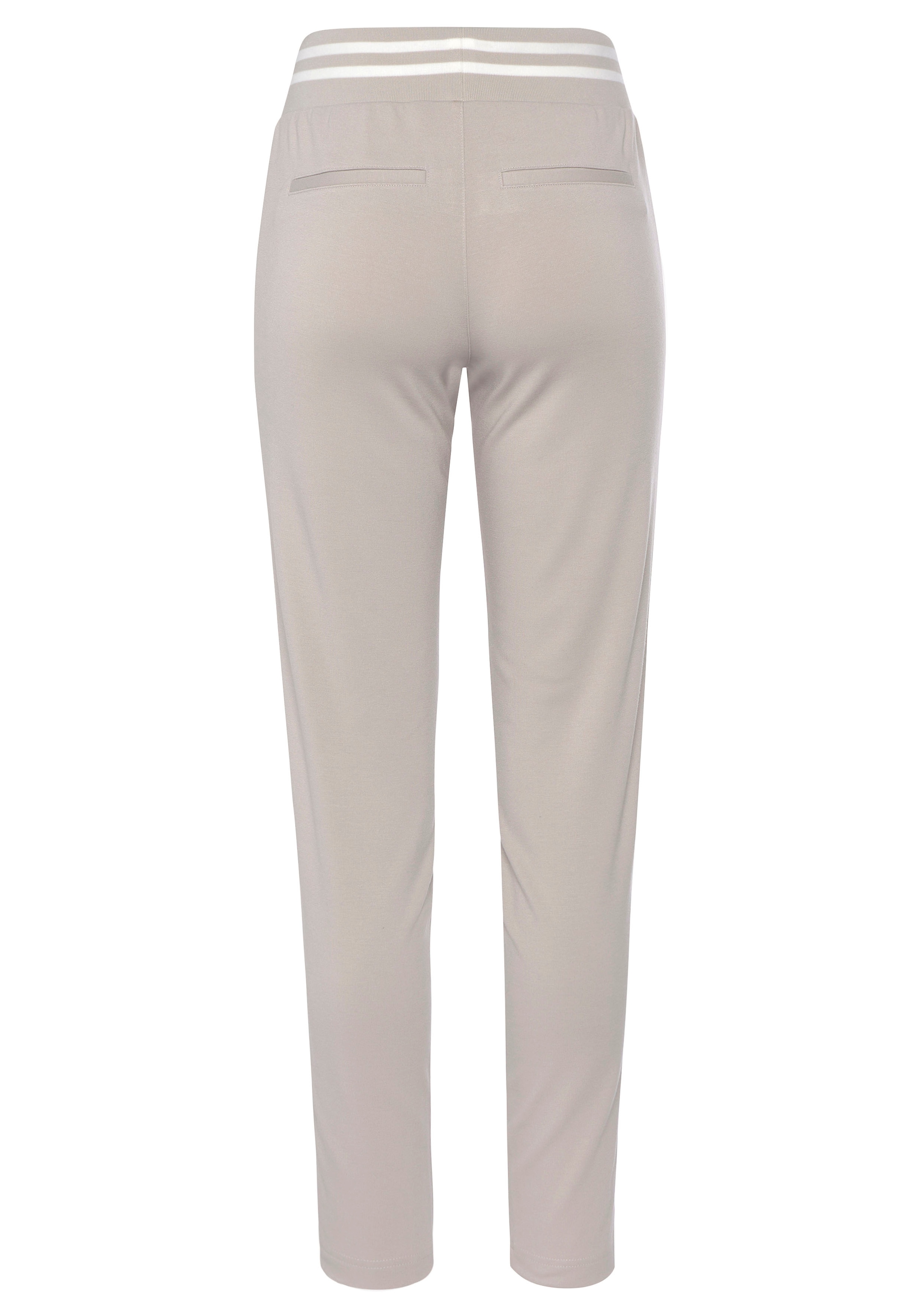 AJC Jogger Pants, im trendigem Retro-Design