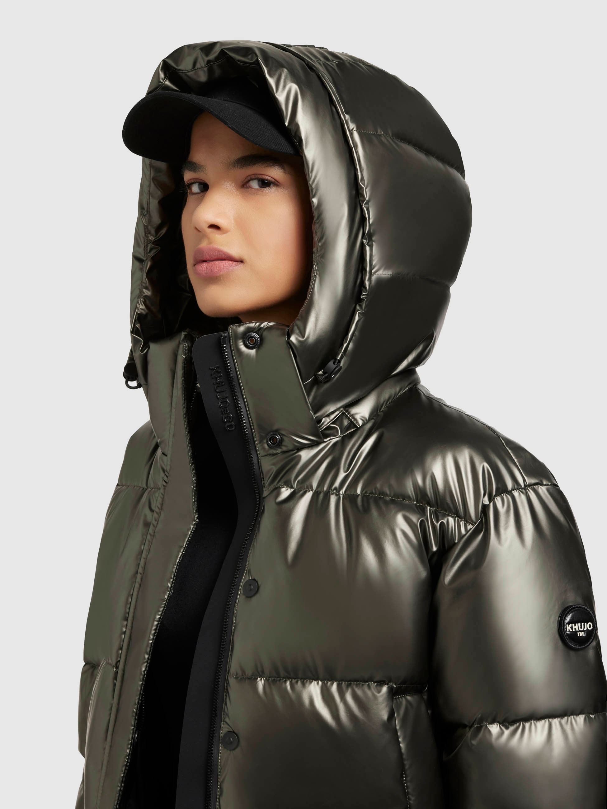 khujo Steppjacke »DEVINA SHINY«, mit Kapuze