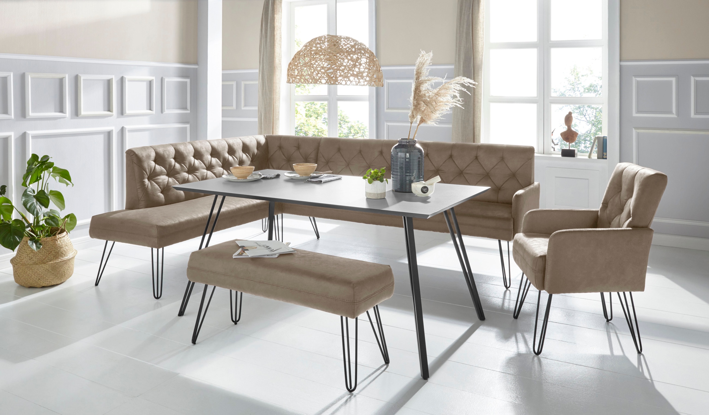 exxpo - sofa fashion Eckbank »Doppio, Chesterfield Optik, komfortabel und bequem, hohe Designfüsse«, Frei im Raum stellbar