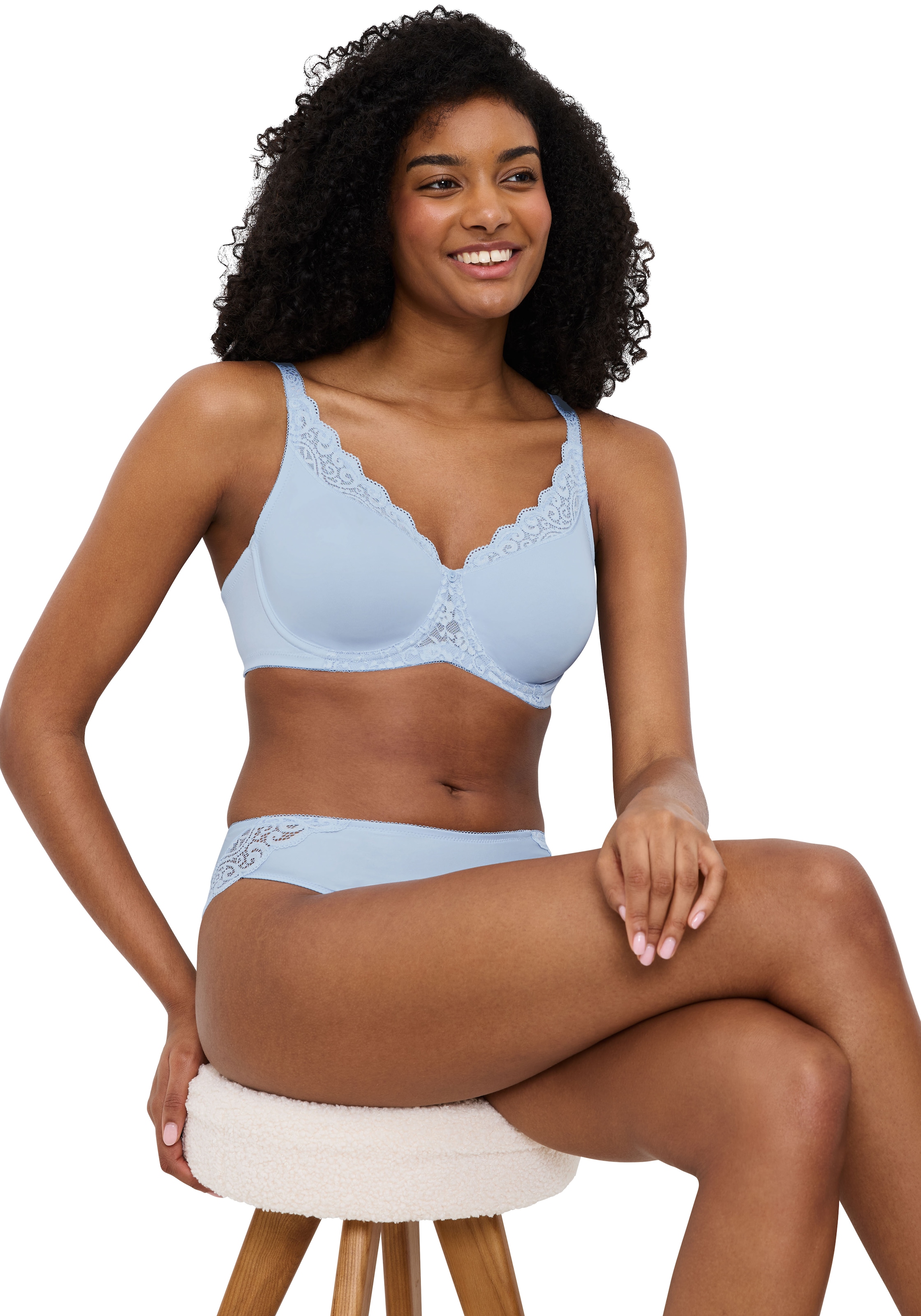 Triumph Minimizer-BH »Amourette«, verkleinert die Brust optisch, Spitzenakzente