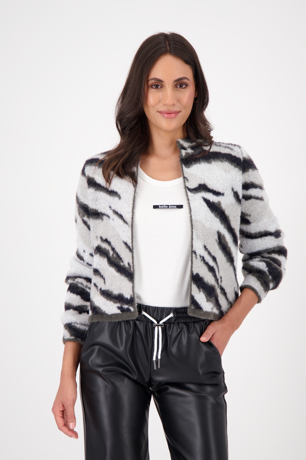 Monari Strickjacke »Jacke Strick Tiger allover« Mit Rundhalsausschnitt