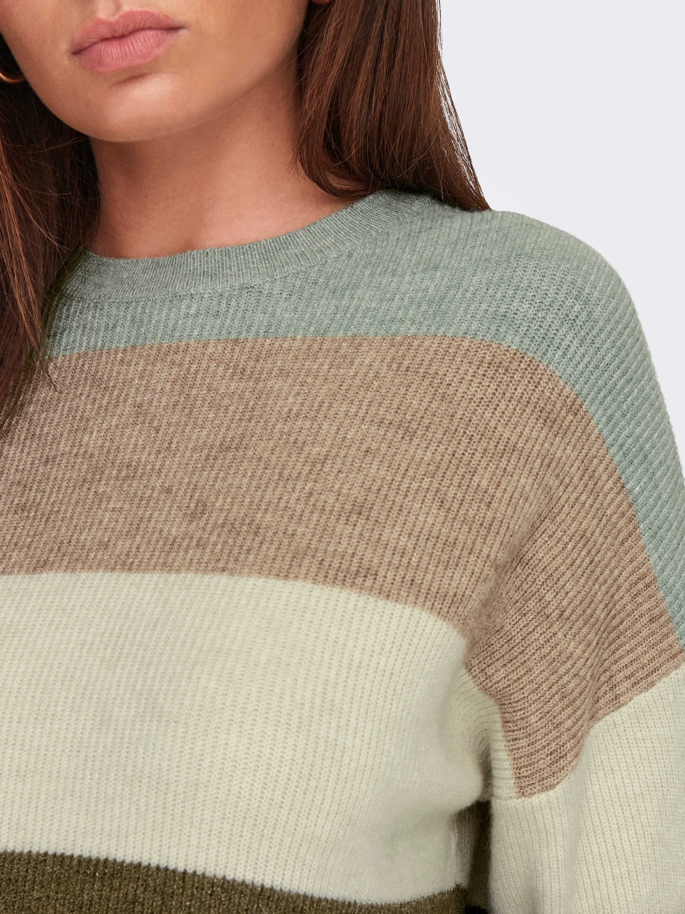 ONLY Strickpullover »ONLATIA L/S STRIPE PULLOVER KNT NOOS«, mit dem auffälligen Streifenmuster