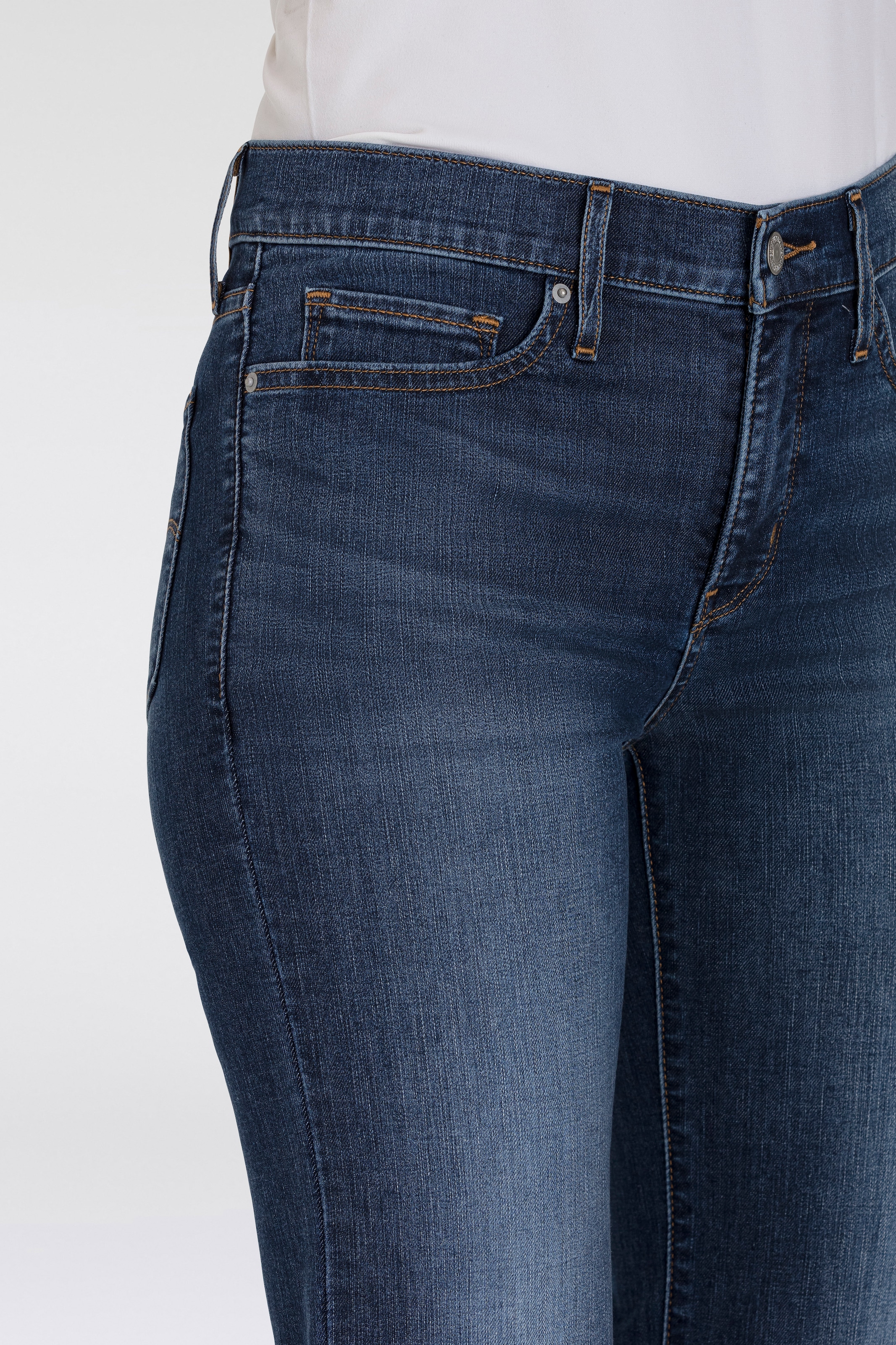 Levi's® Gerade Jeans »314 Shaping Straight«, mit Stretch