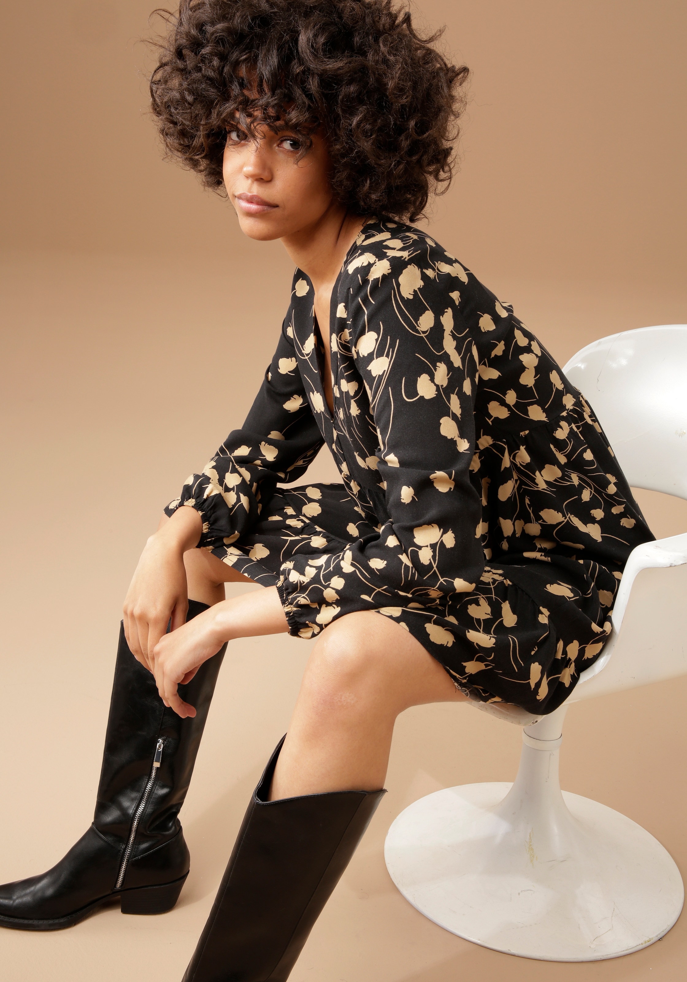 kaufen Jelmoli-Versand online | mit graphischem Blumendruck Aniston Blusenkleid, CASUAL