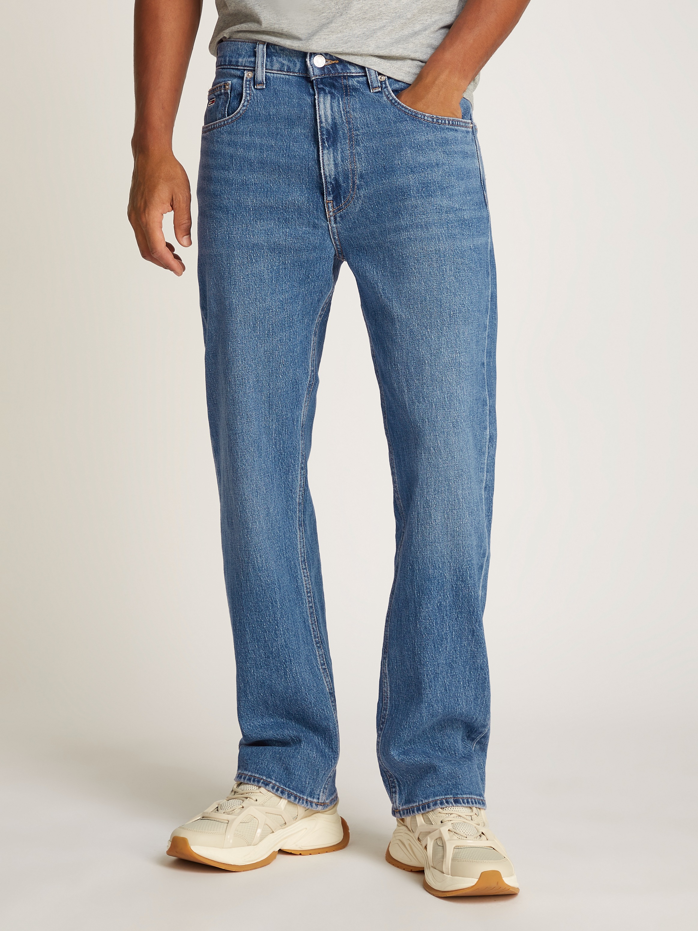Tommy Jeans Straight-Jeans »Otis Regular Straight« im modischen Schnitt