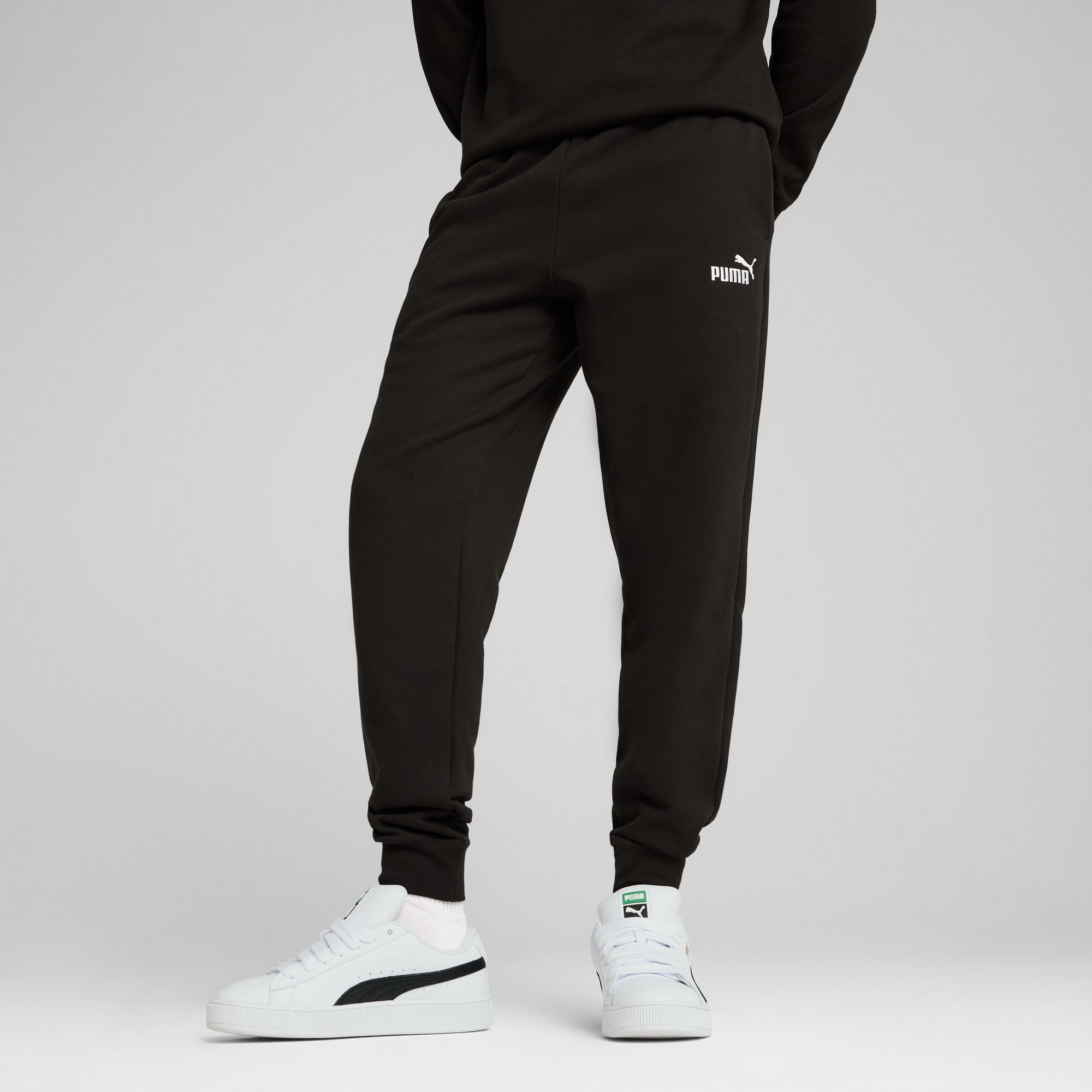 PUMA Trainingshose »ESS NO. 1 LOGO SWEATPANTS FL CL« für vielseitige sportliche Aktivitäten, mit Eingrifftaschen