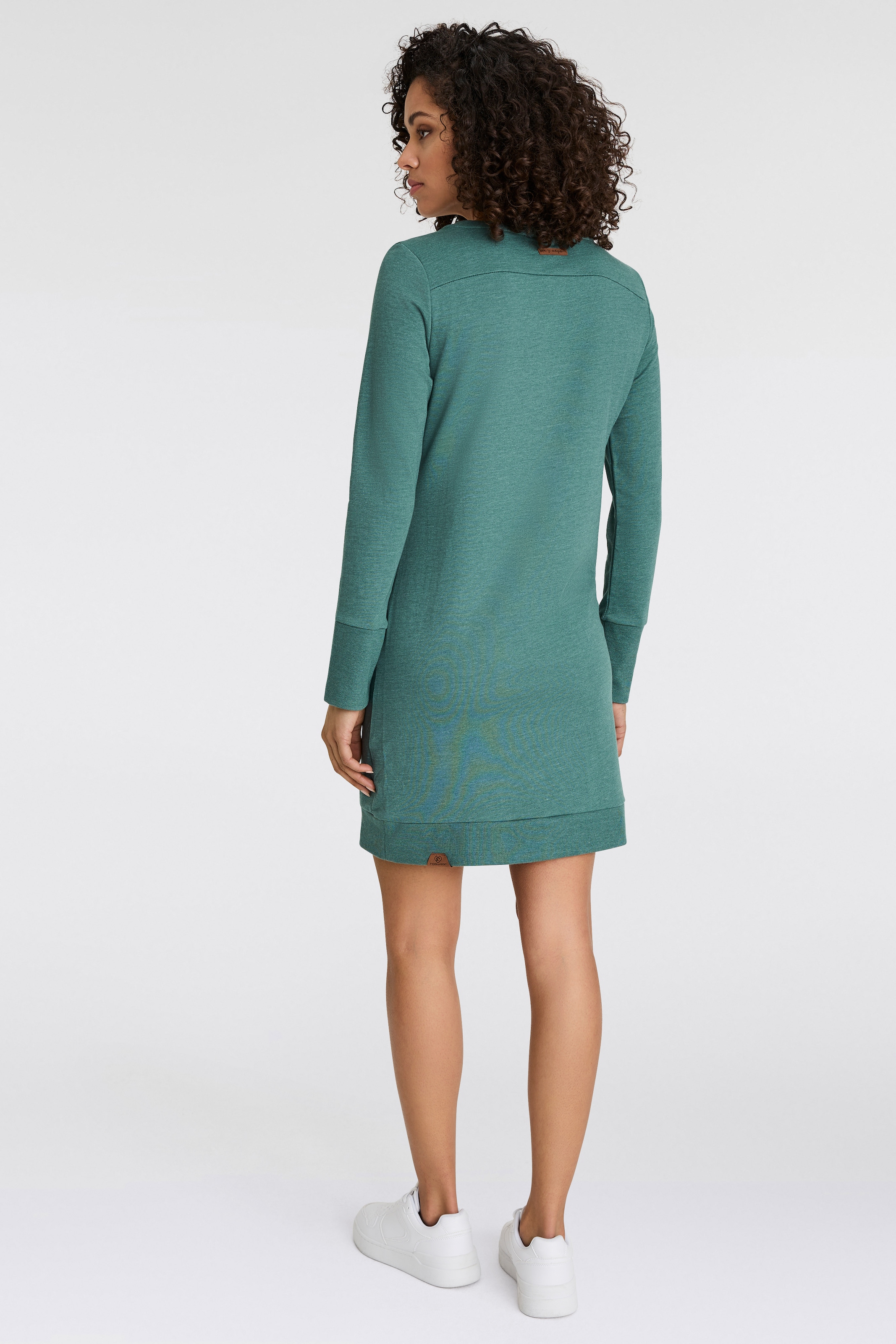 Ragwear Sweatkleid »MENITA O«, mit veganer 3 Knopf-Applikation