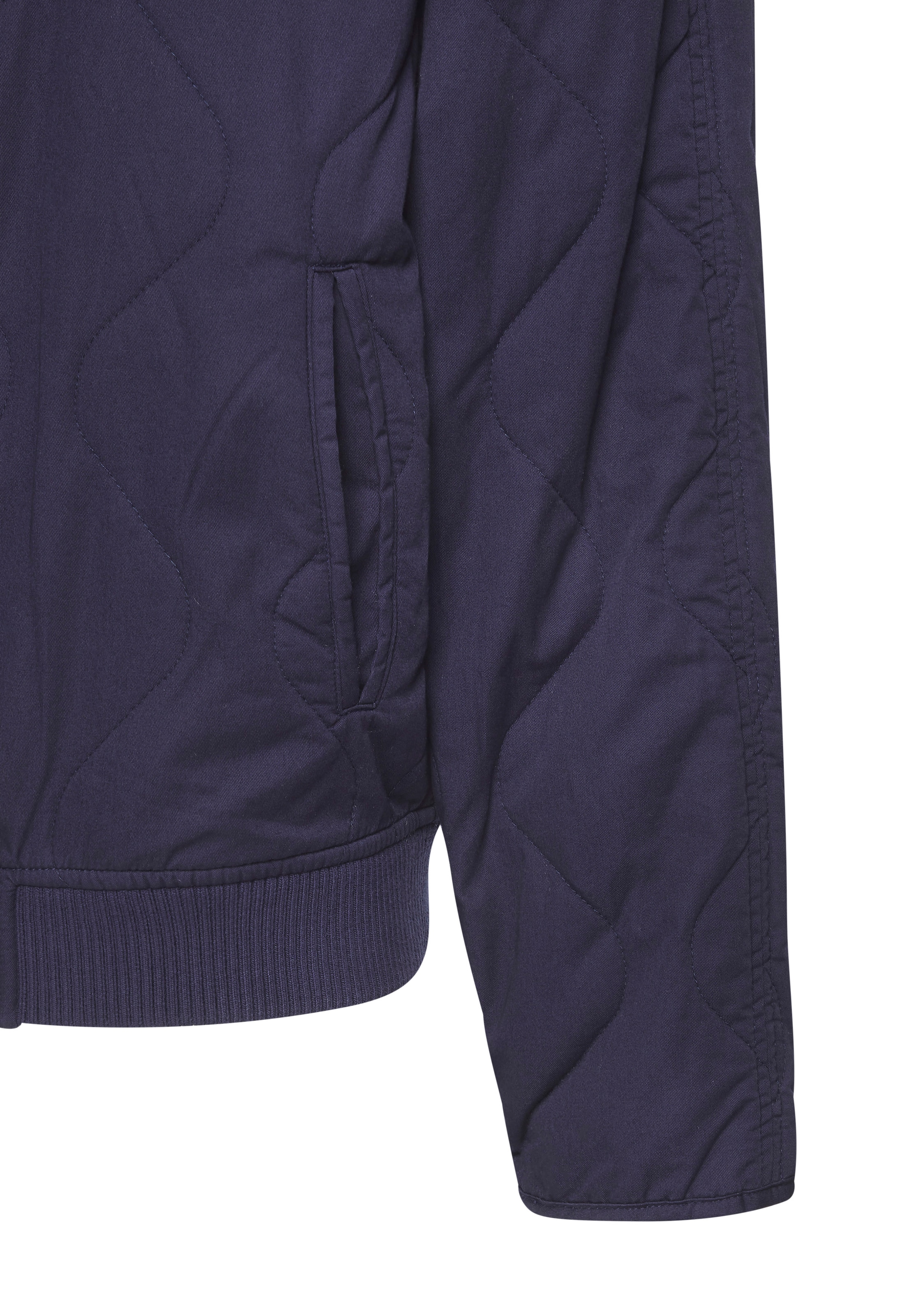 LASCANA Steppjacke, in modischer Optik mit Taschen, Bomber-Design