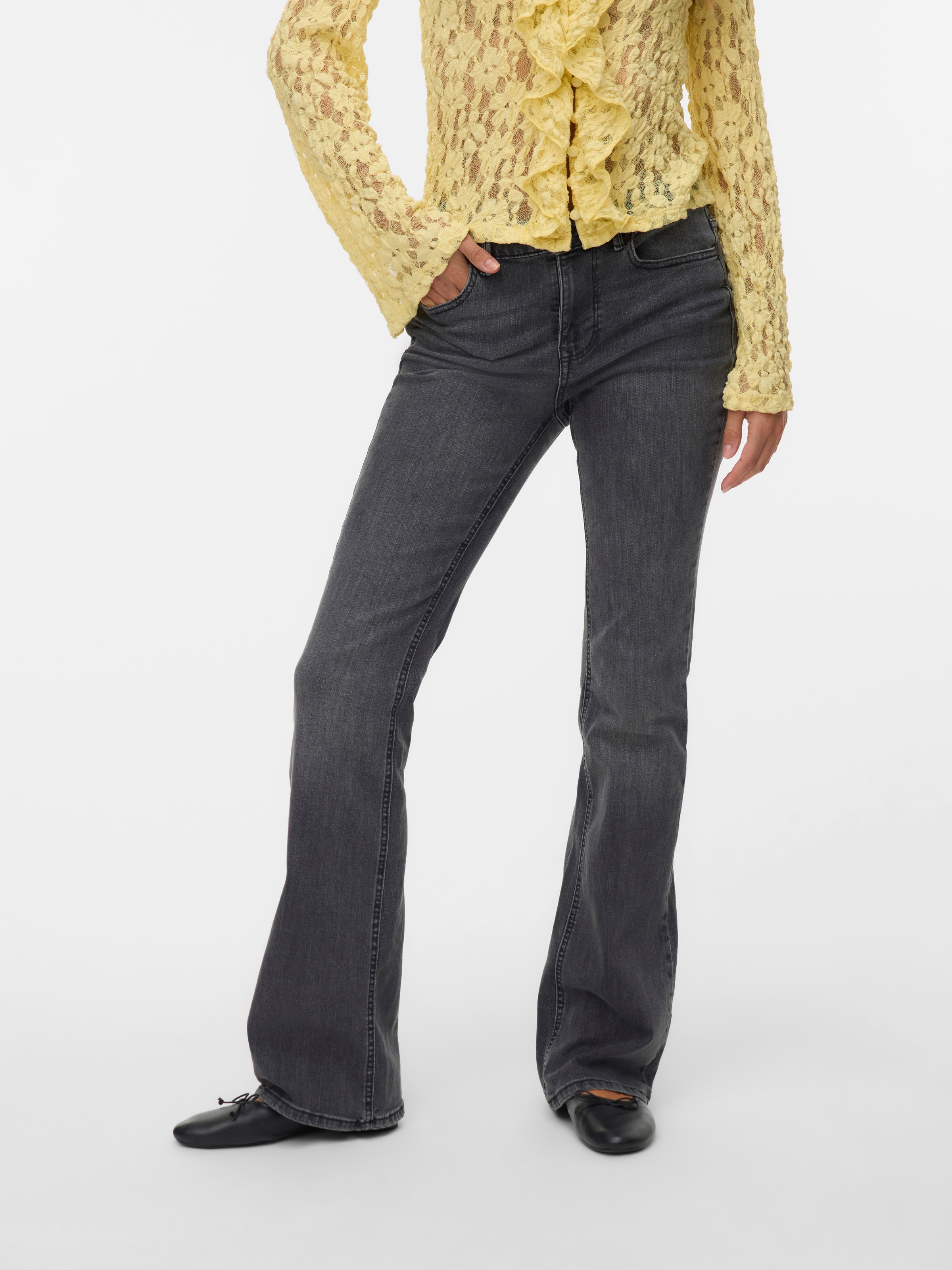 Vero Moda Bootcut-Jeans »VMFLASH MR FLARED POCKET JNS RA225 NOOS« Baumwollmischung mit Stretch, regular waist, bootcut fit