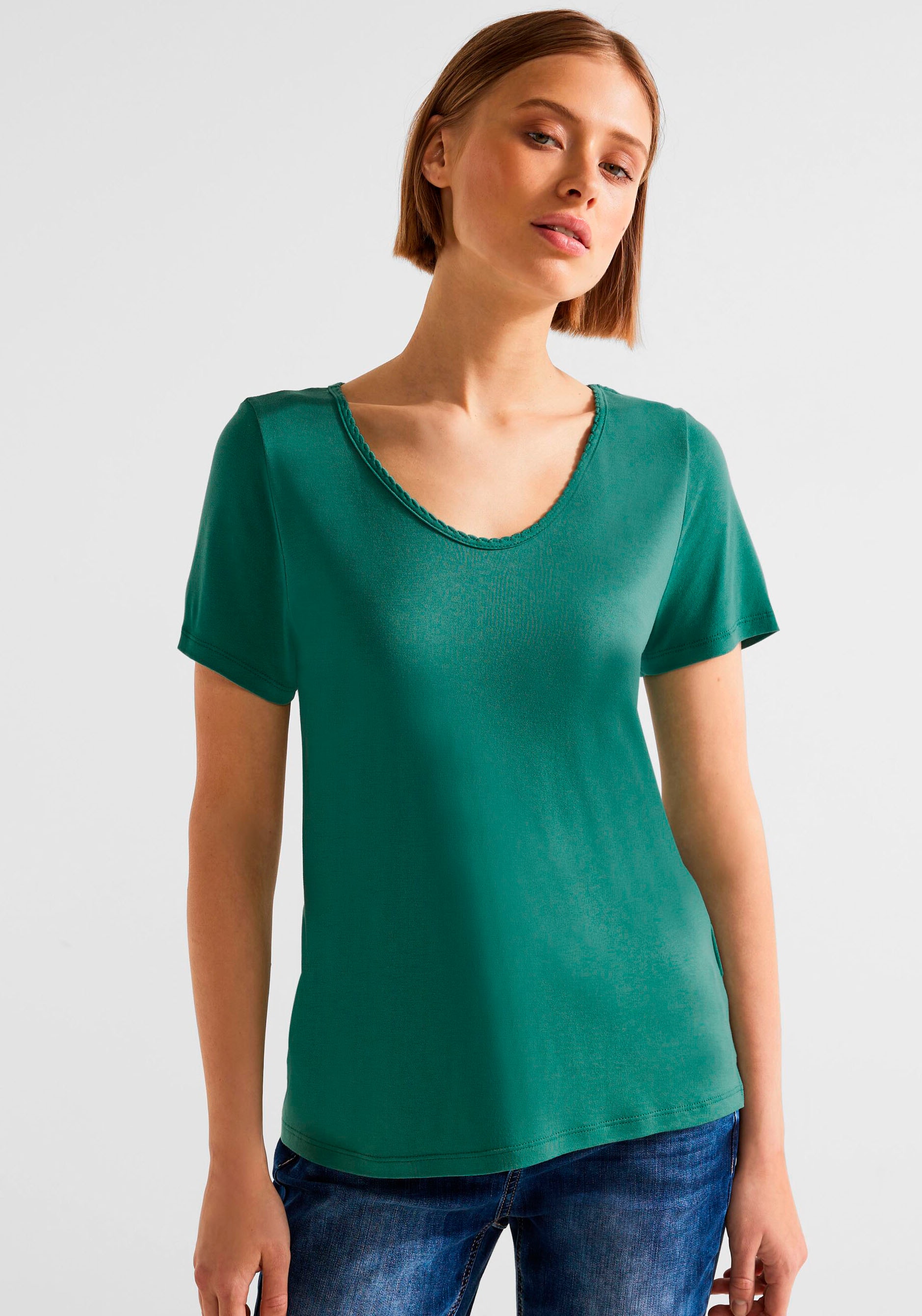 STREET ONE T-Shirt, mit seitlichen Schlitzen online shoppen bei  Jelmoli-Versand Schweiz | V-Shirts