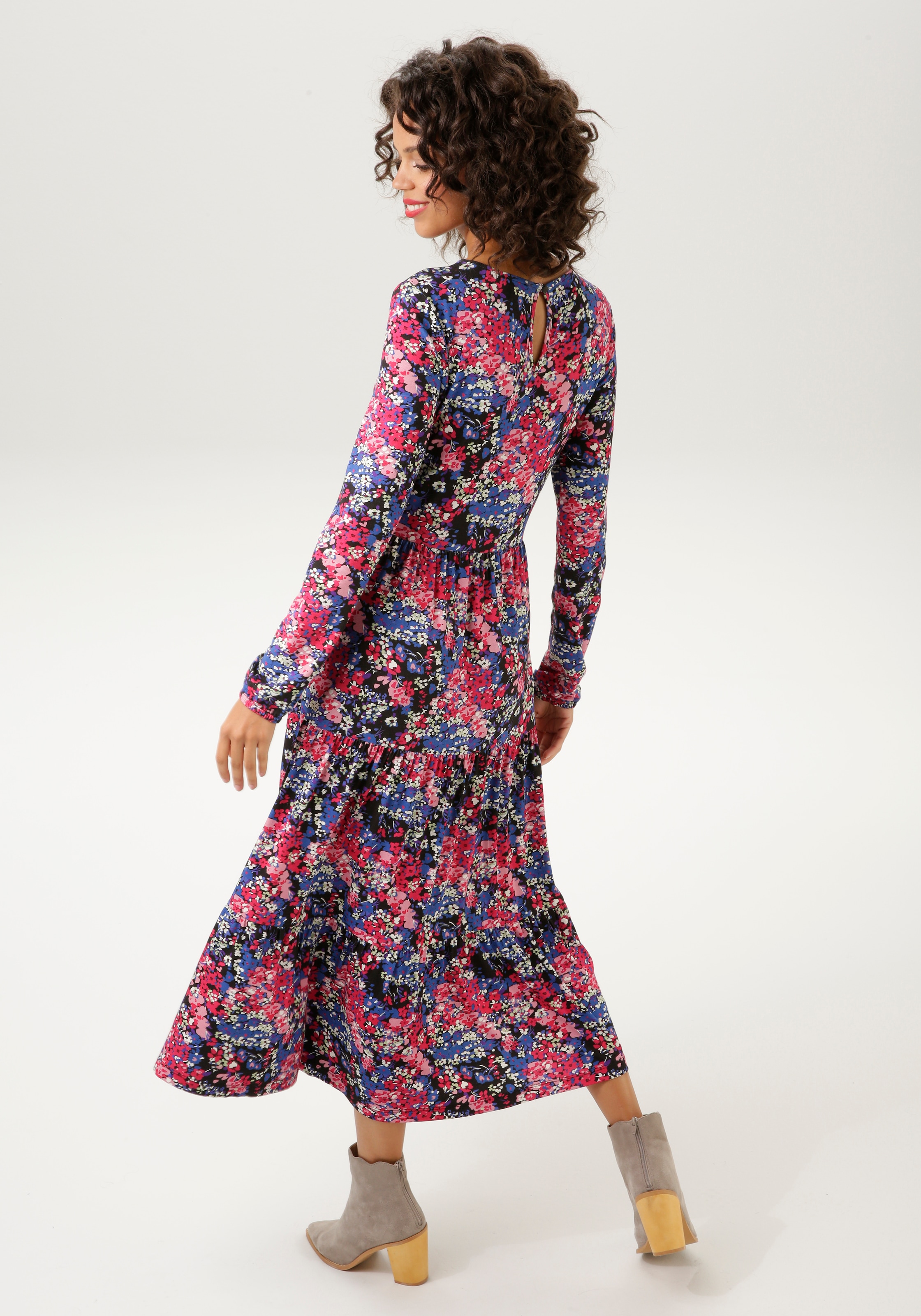 Aniston CASUAL Jerseykleid, mit Teil Blumendruck Unikat abstraktem online KOLLEKTION kaufen Jelmoli-Versand - NEUE bei ein Schweiz - jedes