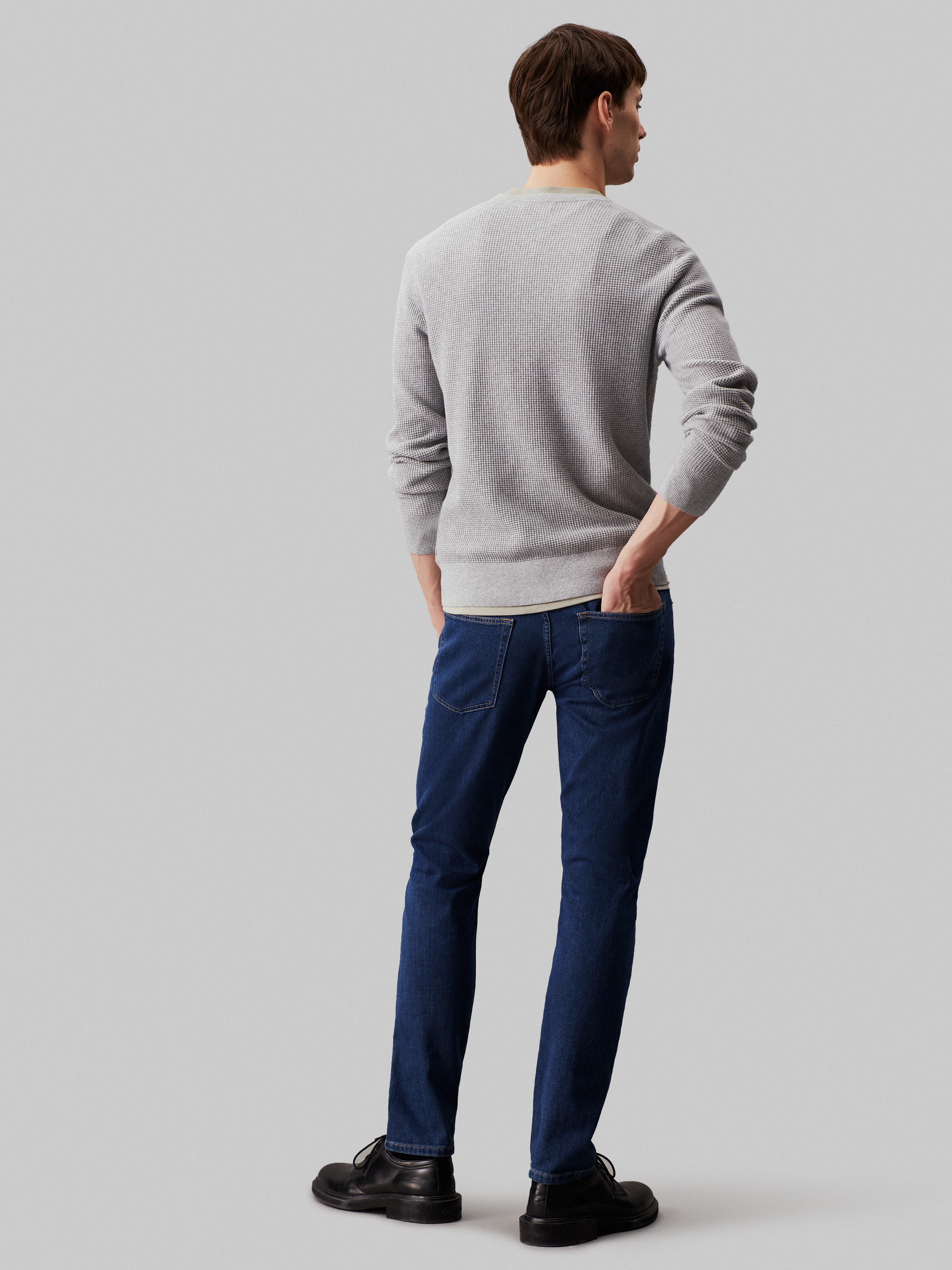 Calvin Klein Rundhalspullover »WAFFLE STRUCTURE SWEATER«, mit Markenlabel