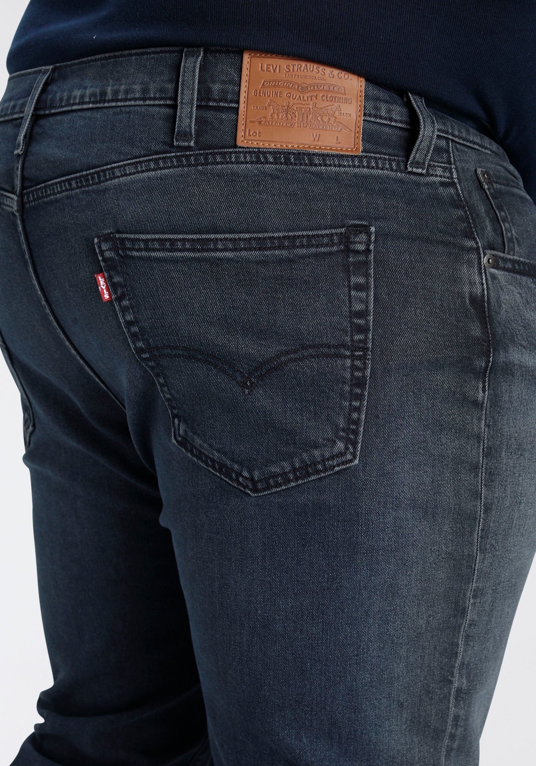 Levi's® Plus Tapered-fit-Jeans »512«, in authentischer Waschung