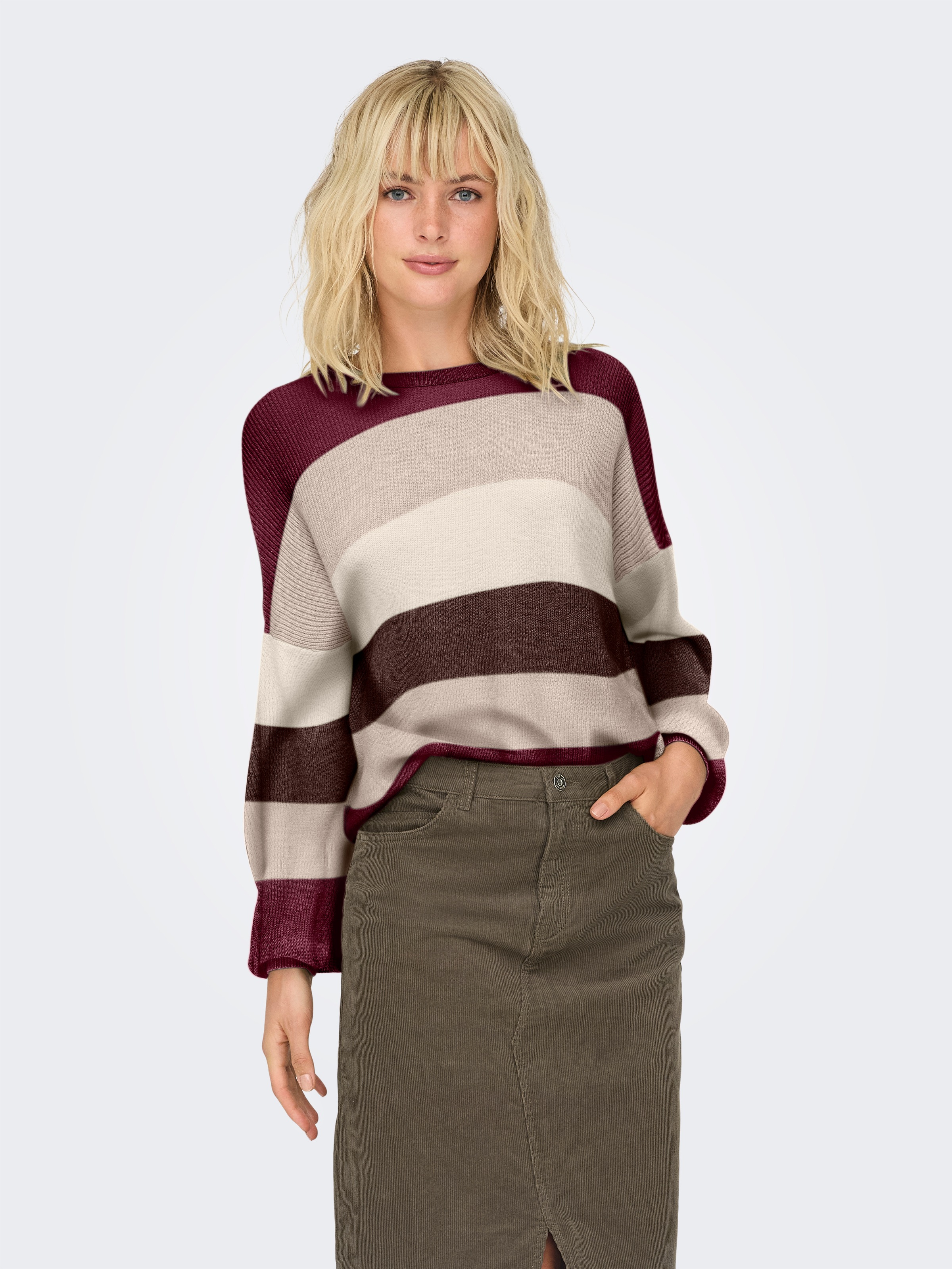 ONLY Strickpullover »ONLATIA L/S STRIPE PULLOVER KNT NOOS«, mit dem auffälligen Streifenmuster
