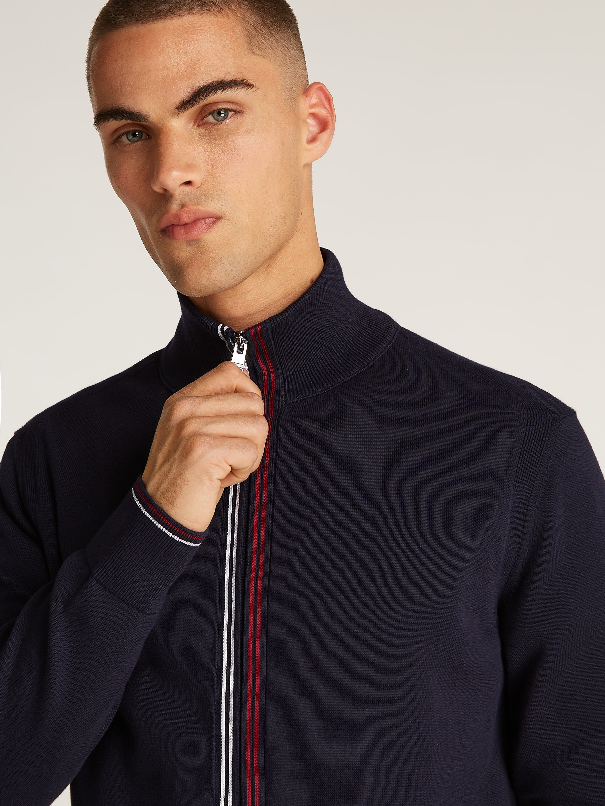 Tommy Hilfiger Cardigan »RWB TIPPED COTTON ZIP THROUGH«, Mit Streiefen in Tommy Farben am Reissverschluss