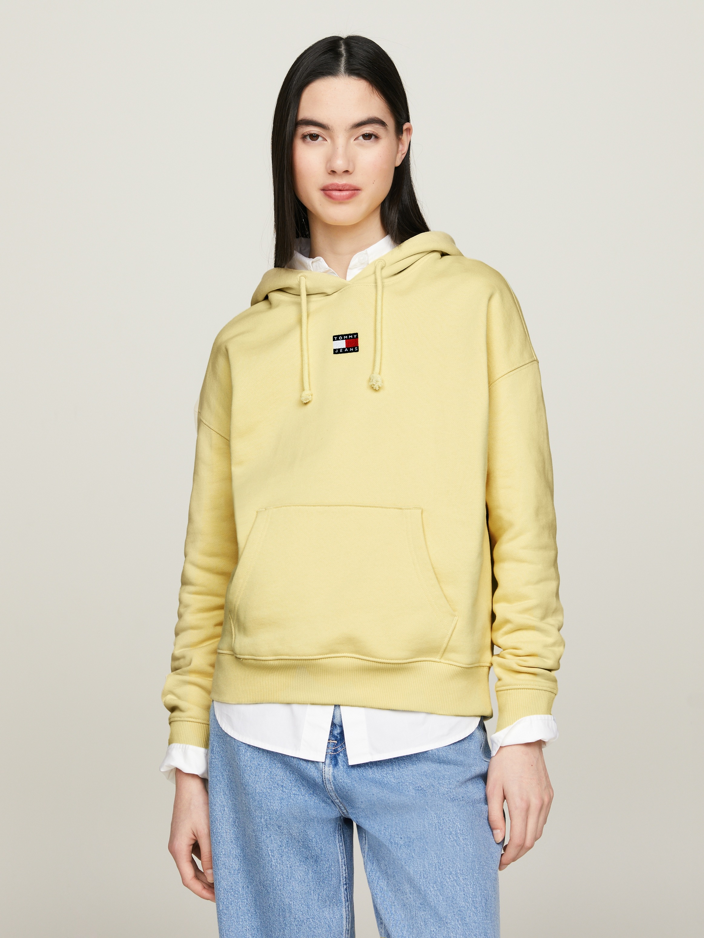 Tommy Jeans Kapuzensweatshirt »TJW BXY BADGE HOODIE«, mit Logostickerei