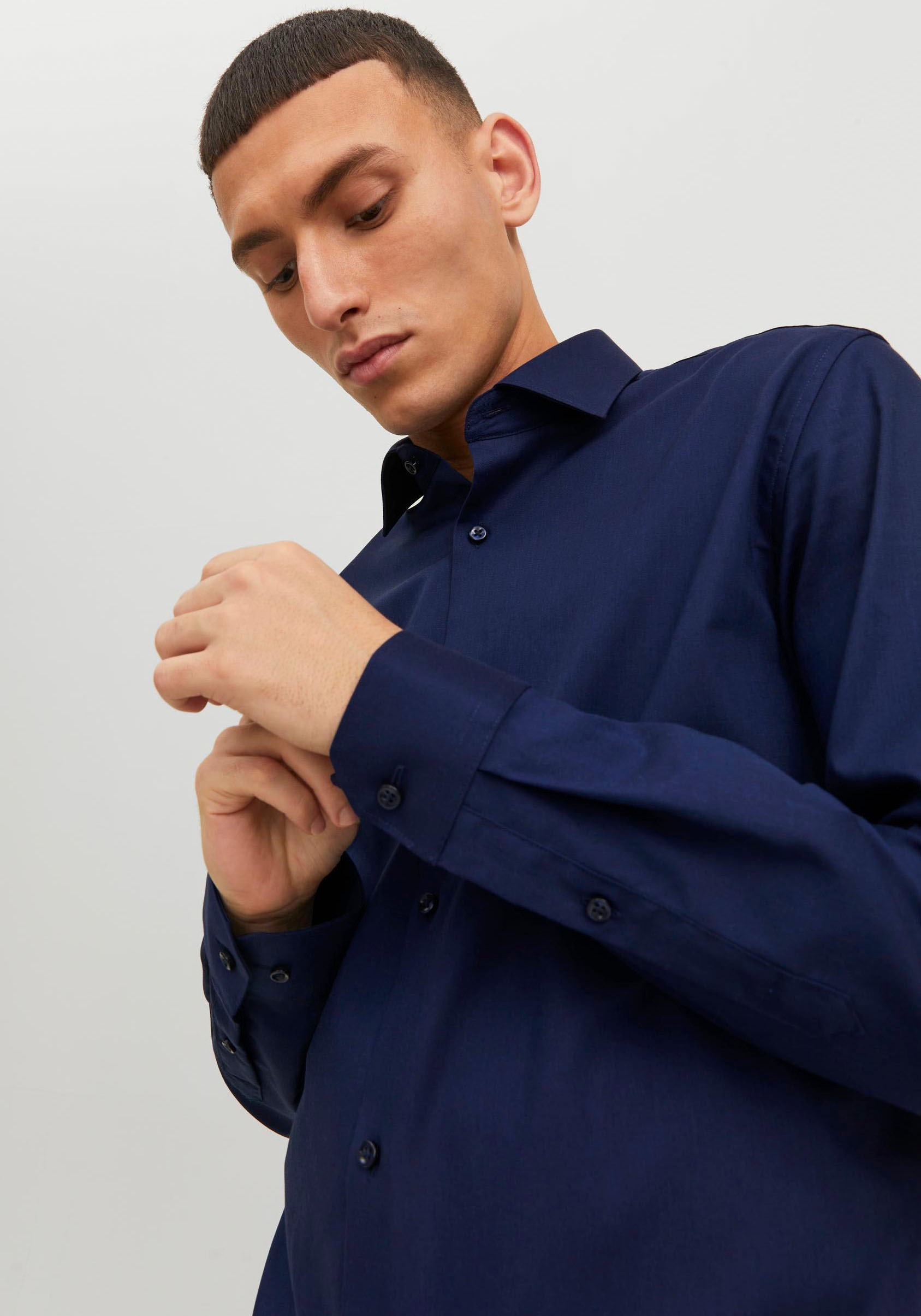 Jack & Jones Langarmhemd »JPRBLAPARKER Slim Fit Hemd, atmungsaktiv, ideal für den Alltag«, unifarben, modisch, slim fit, Baumwolle, Hemdkragen