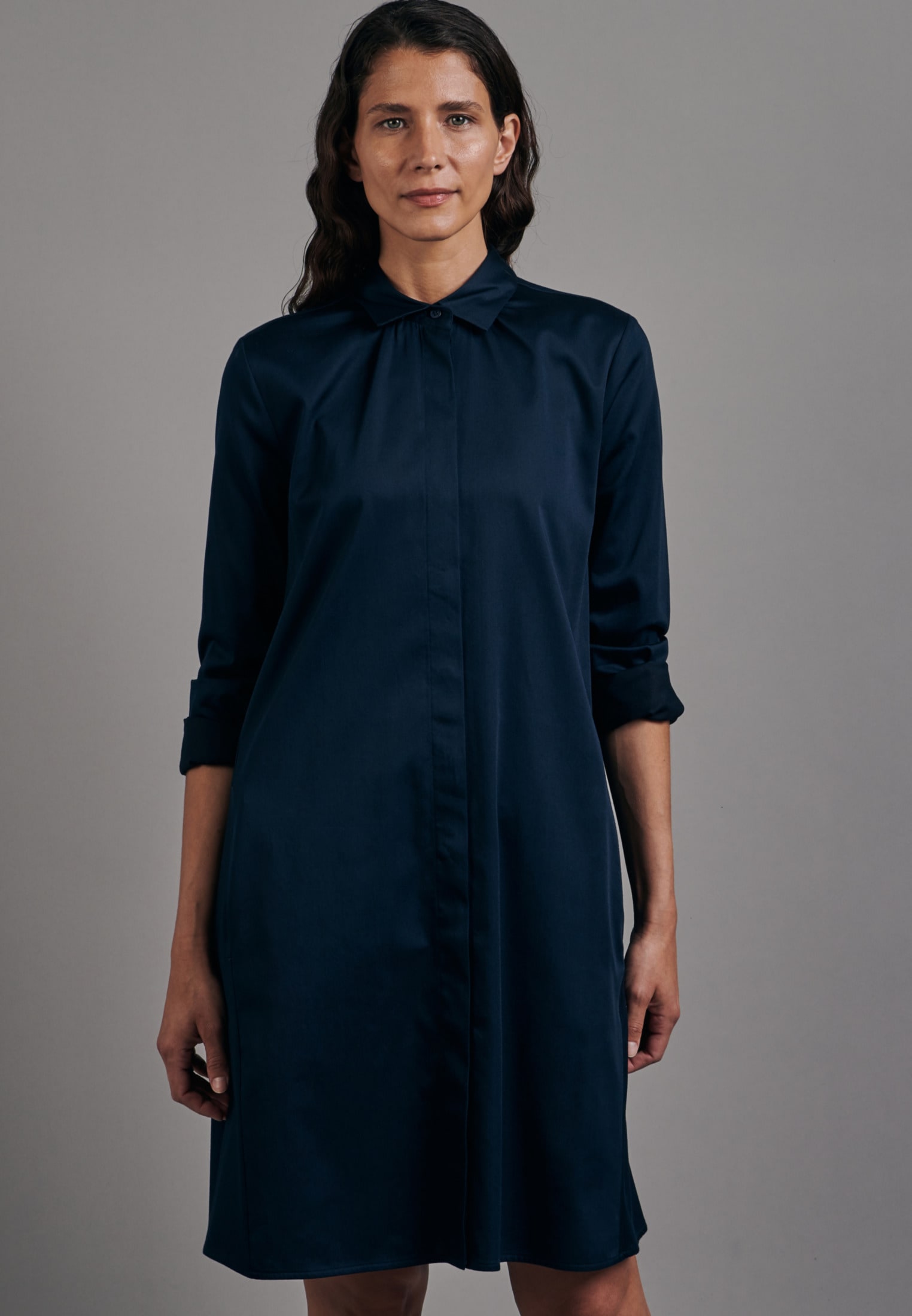 seidensticker Sommerkleid »Schwarze Rose«, Langarm Kragen Uni glänzend  online bestellen bei Jelmoli-Versand Schweiz
