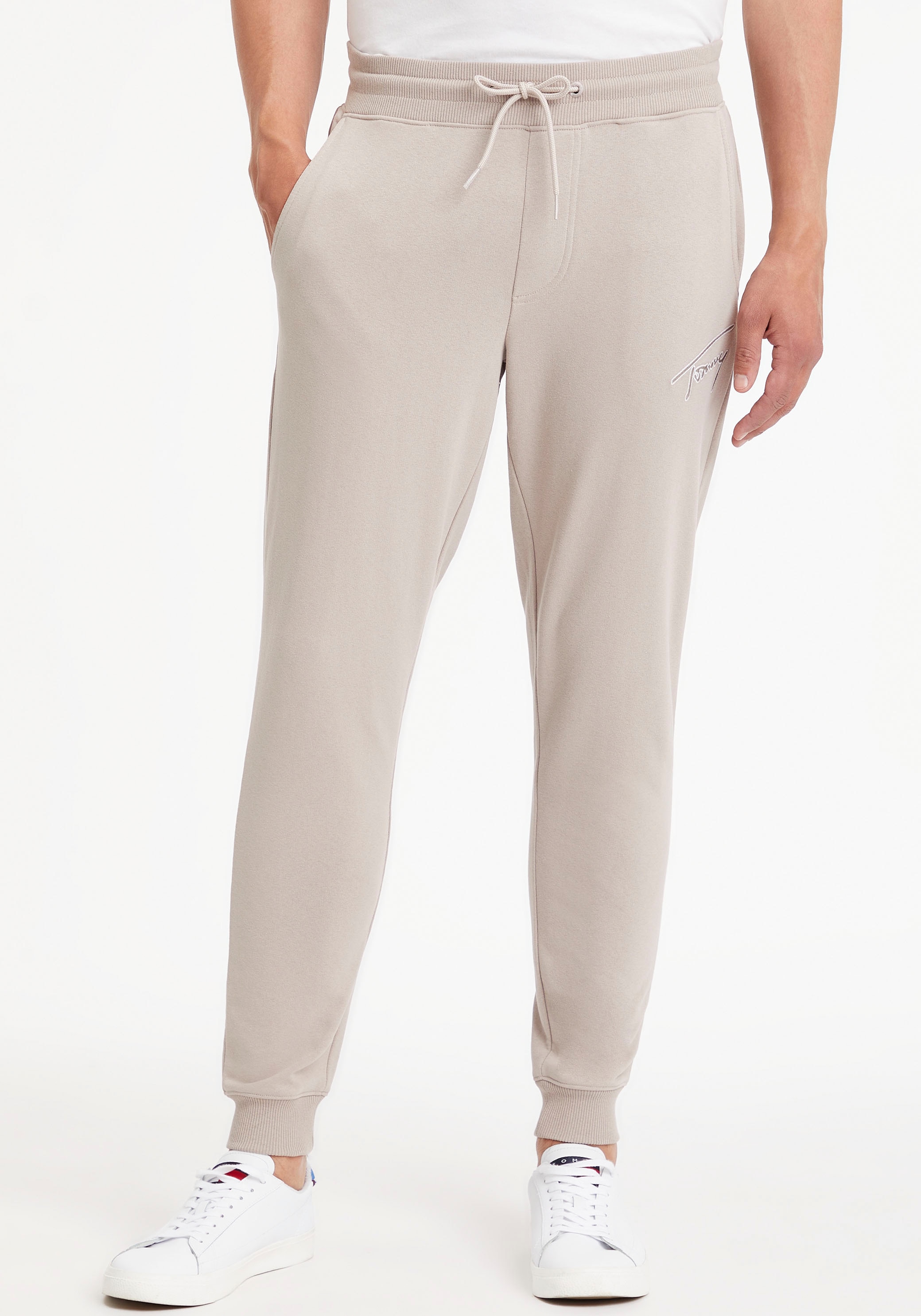 Tommy Jeans Sweatpants »TJM REG SIGNATURE SWEATPANTS«, mit Kordelzug online  kaufen | Jelmoli-Versand