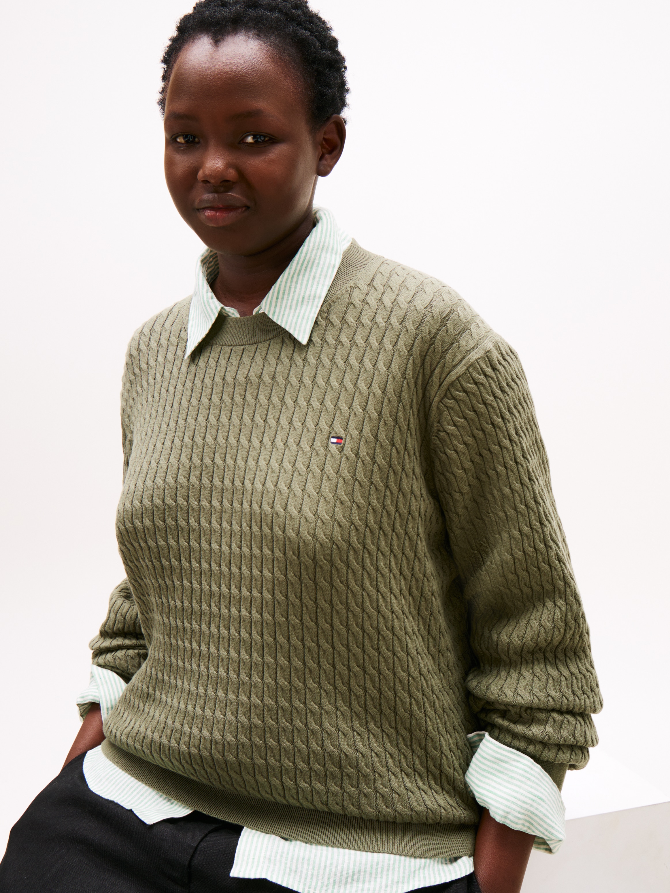Tommy Hilfiger Curve Strickpullover »CRV CO CABLE FINE GG C-NK LS SWT«, in grossen Grössen, mit Zopfmuster