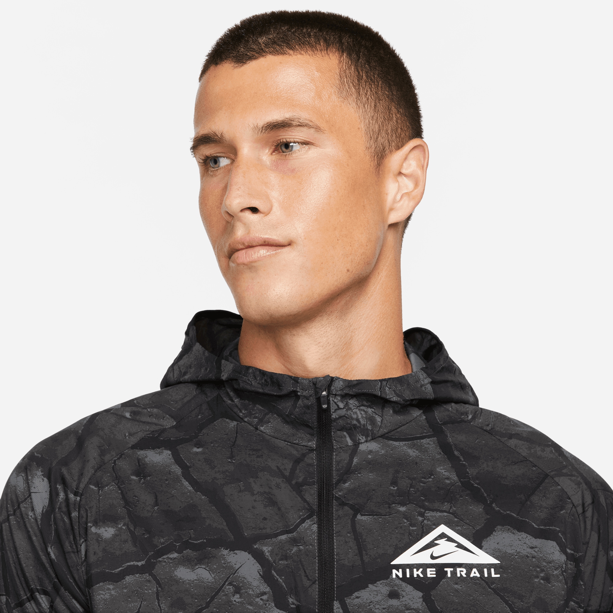Nike Laufjacke »MEN'S LIGHTWEIGHT ALLOVER PRINT TRAIL RUNNING JACKET«