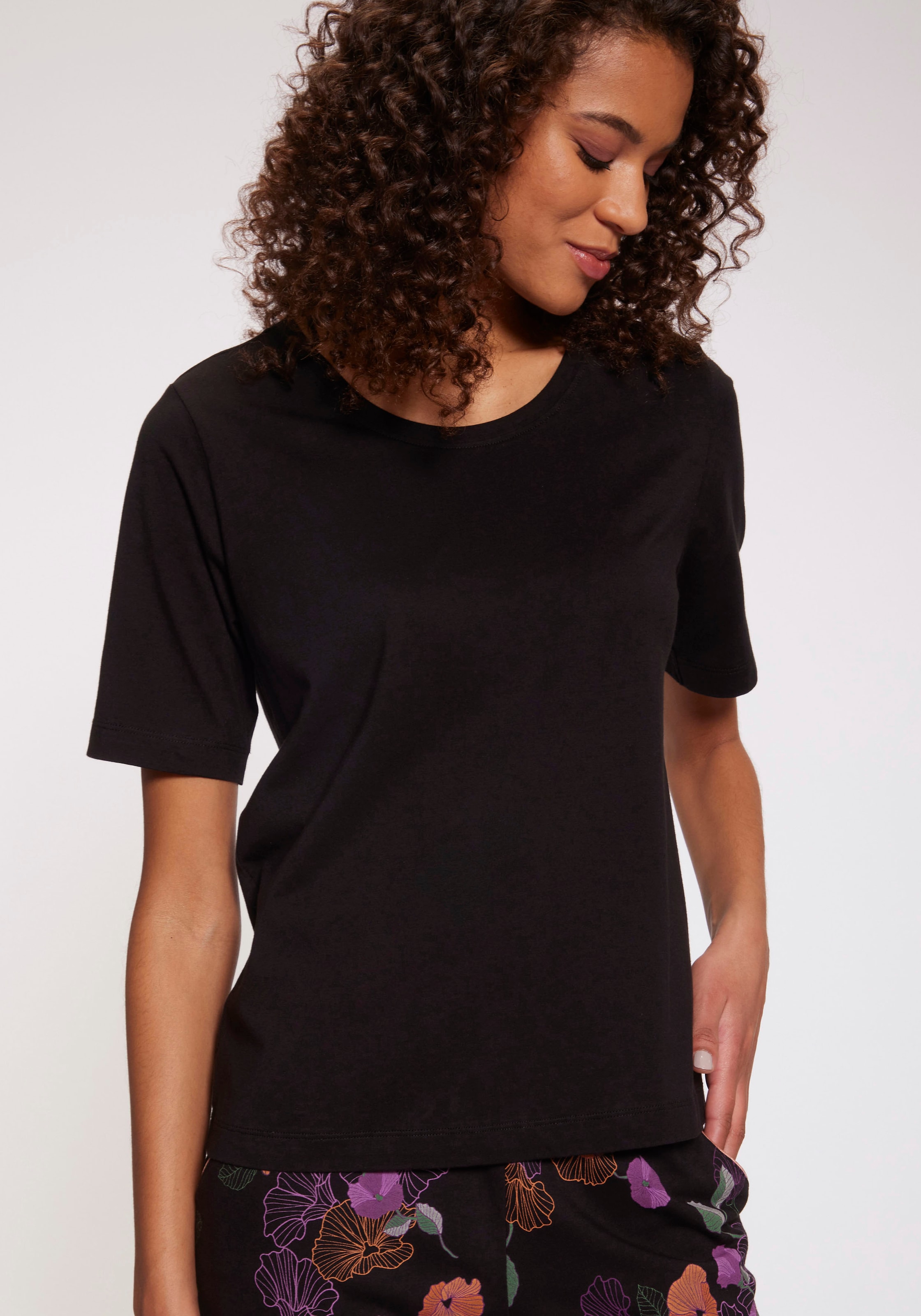 Vivance Dreams Pyjama, (2 tlg.), mit Blumen-Druck