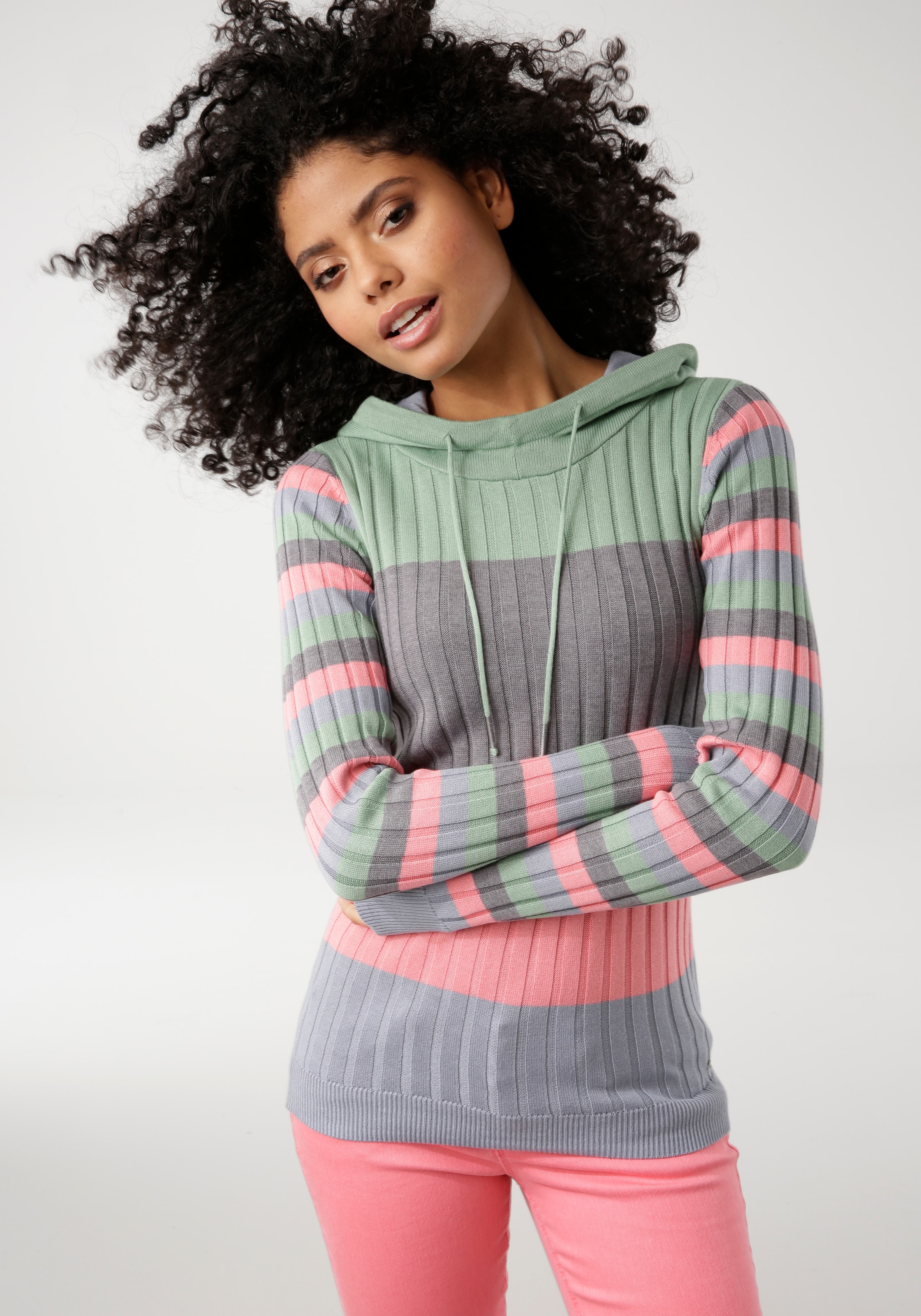 Kapuzenpullover, mit trendigem Colorblocking in verschiedenen Streifenbreiten