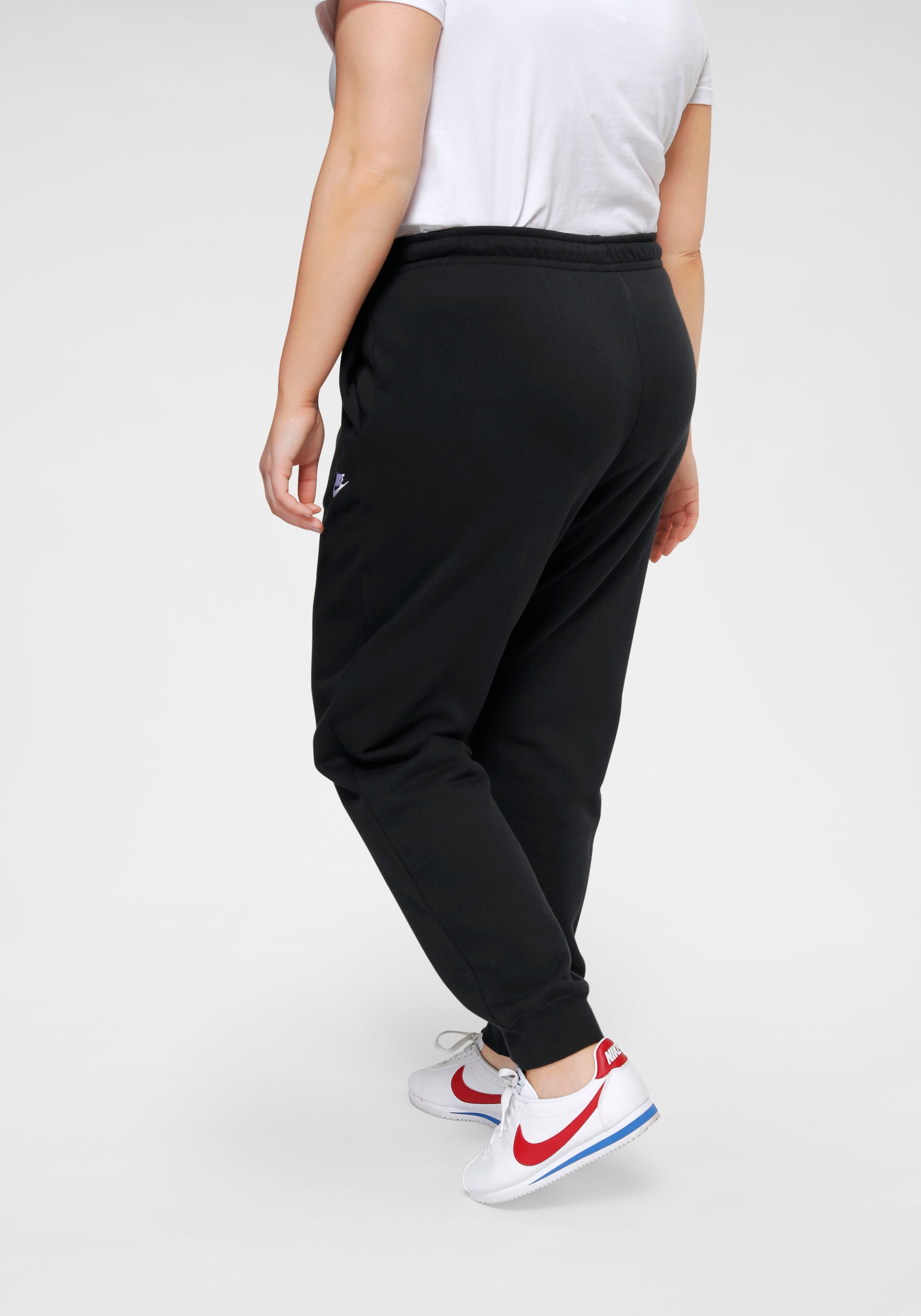 Nike Sportswear Jogginghose »W NSW ESSNTL PANT REG FLC PLUS SIZE« online  bestellen bei Jelmoli-Versand Schweiz