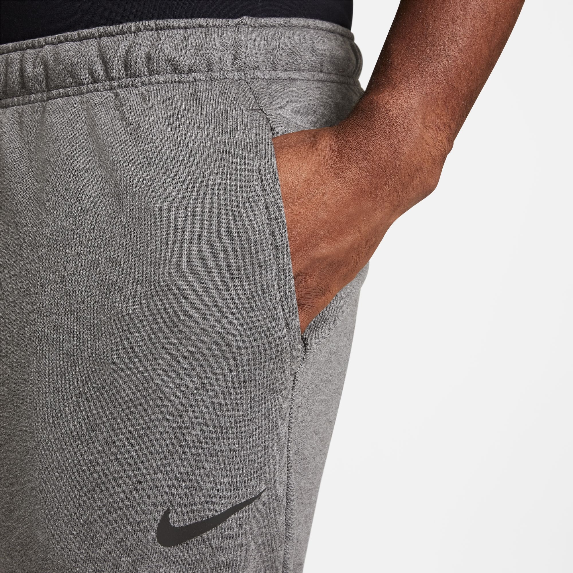 Nike Trainingshose »DRI-FIT MEN'S TAPERED TRAINING PANTS«