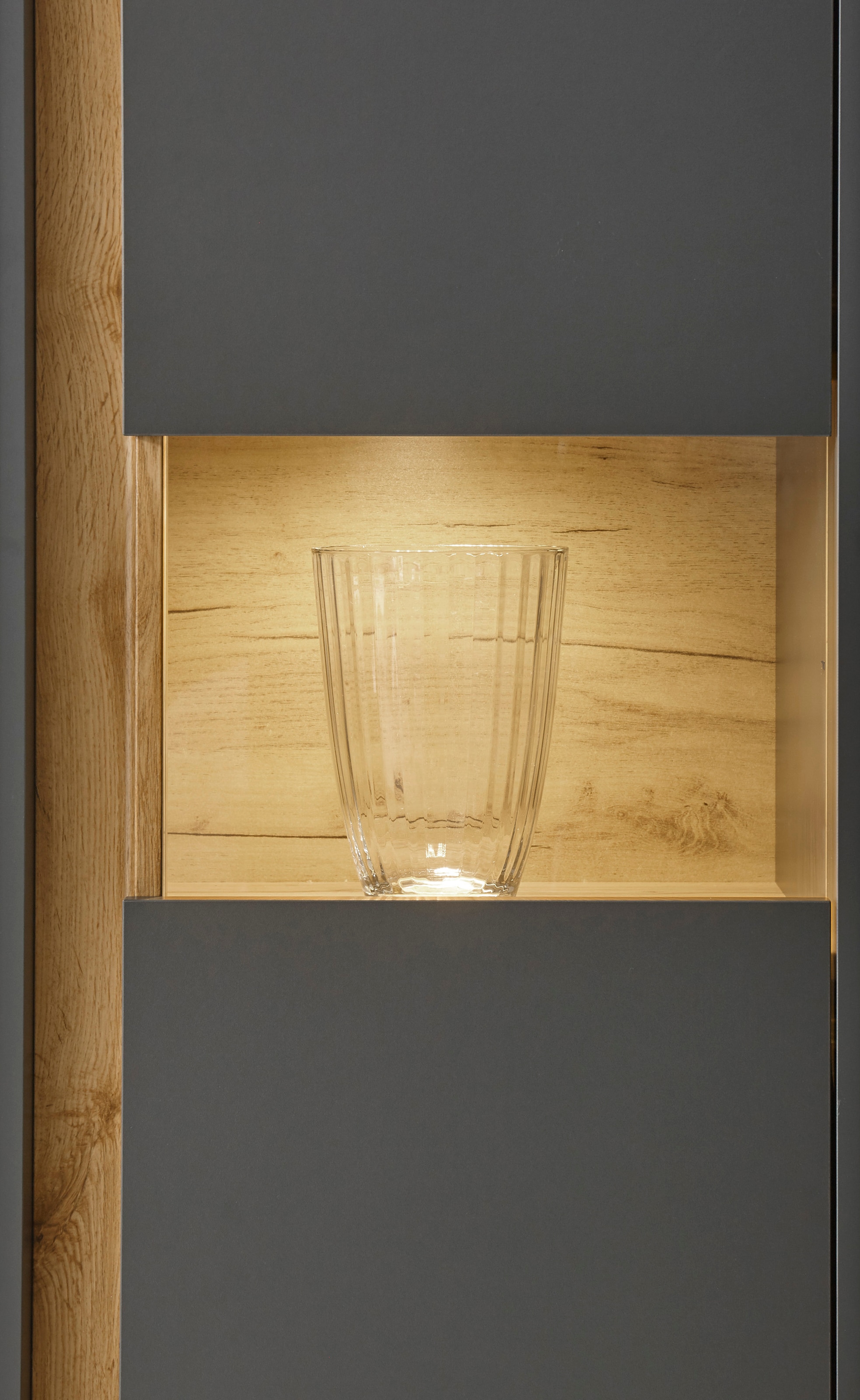 INOSIGN Wohnwand »City/Giron, moderne Anbauwand, Komplettset in vielen Farben verfügbar«, (Set, 4 St.), enthält zwei Vitrinen, ein Lowboard & ein Wandboard