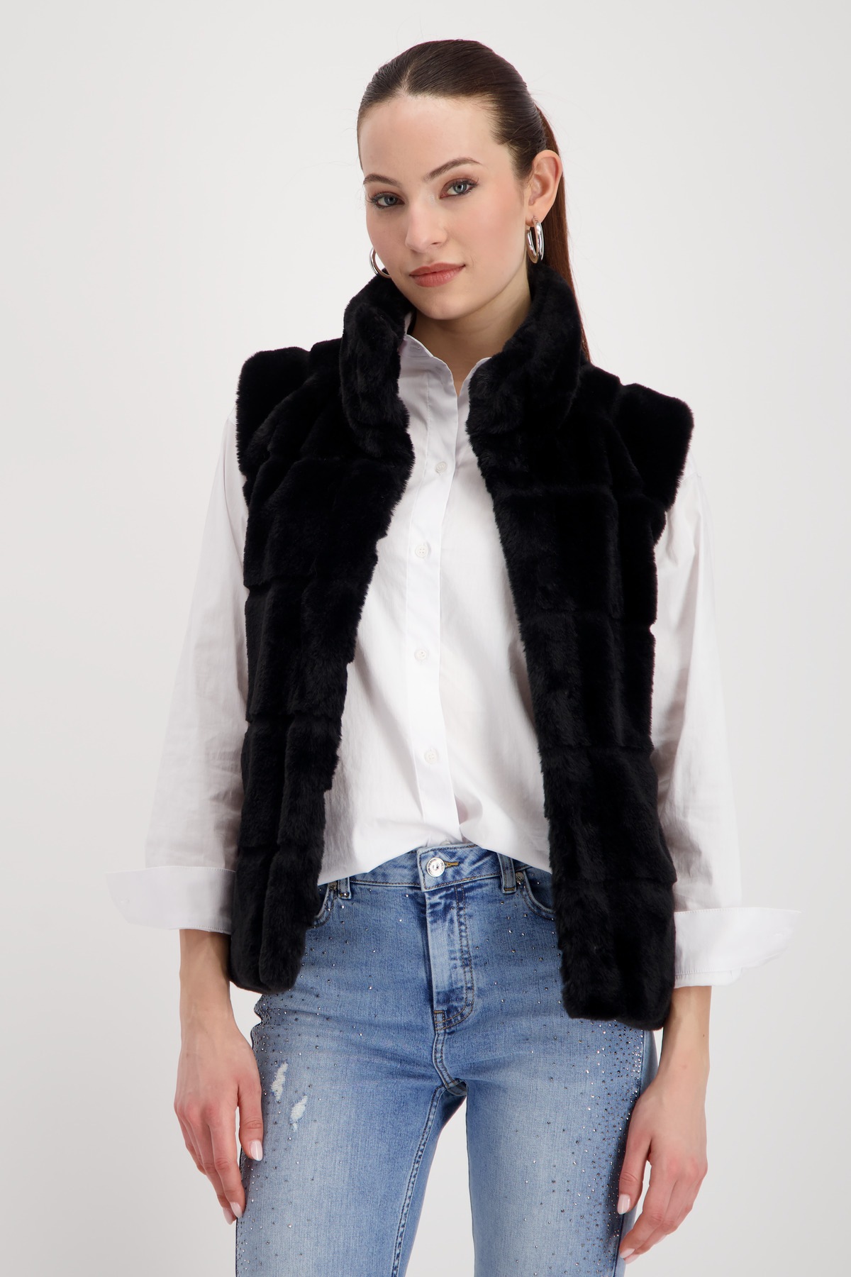 Monari Fellimitatweste »Weste Basic fake fur« Mit Rundhalsausschnitt mit Stehkragen