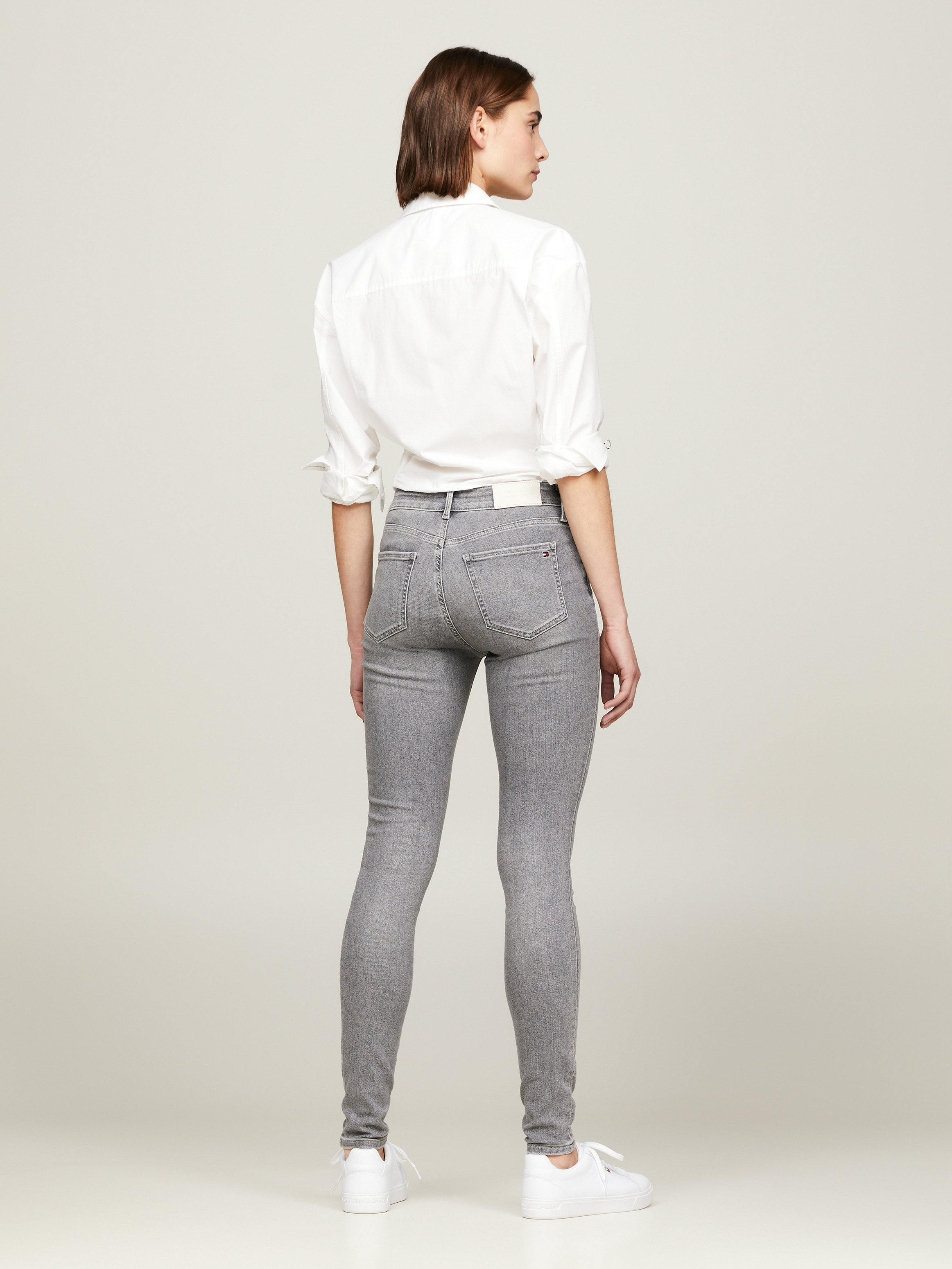 Tommy Hilfiger Skinny-fit-Jeans »TH FLEX COMO SKINNY RW GYA«, (TH FLEX COMO SKINNY RW), mit Tommy Hilfiger Logo-Badge