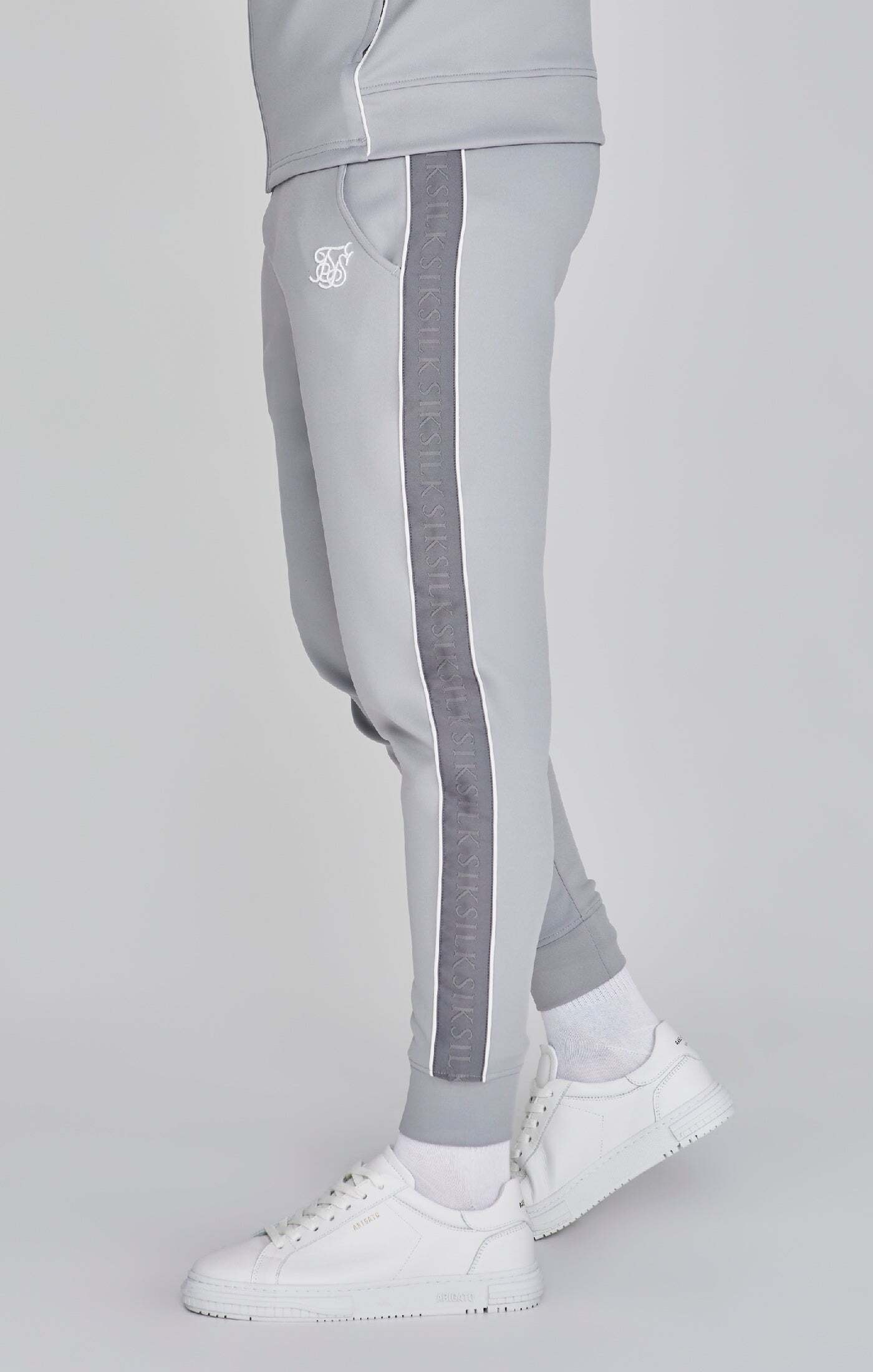 Siksilk Loungeanzug »Siksilk Kleidungsset Hoodie and Joggers Set«