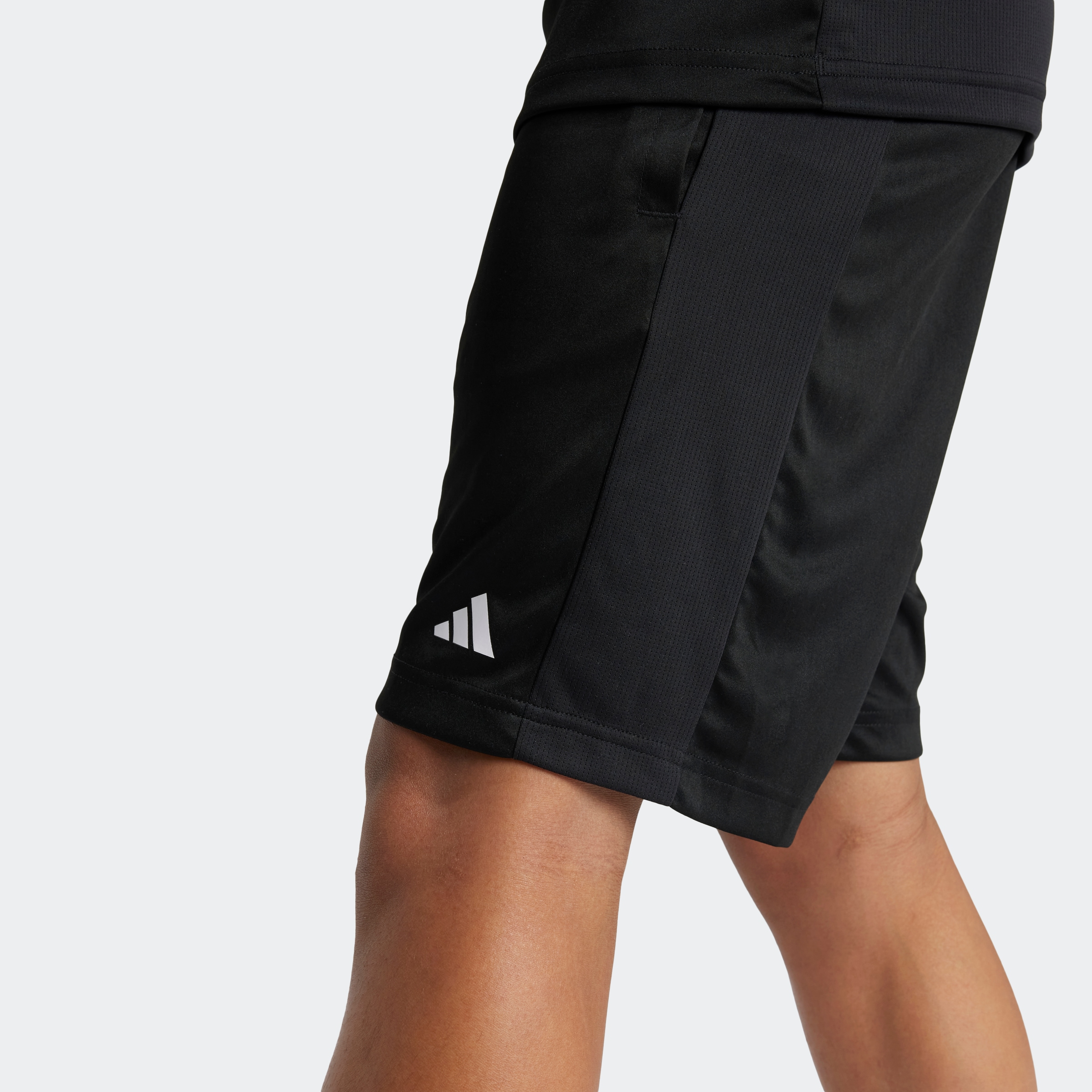 adidas Sportswear Shorts »J TR-ES SH«, (1 tlg.)