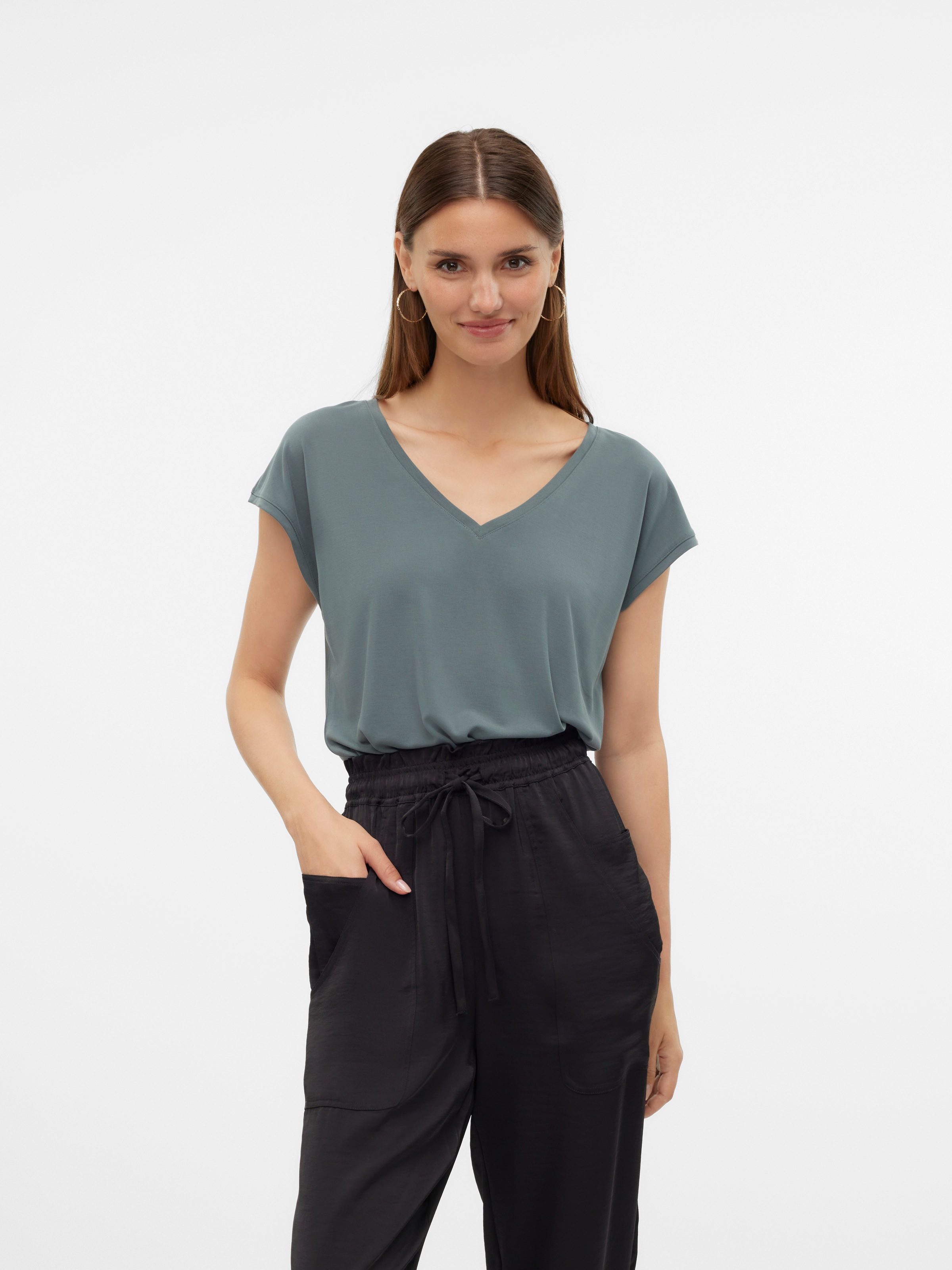 Vero Moda V-Shirt "VMFILLI SS V-NECK TEE GA NOOS" Materialmix, relaxed fit