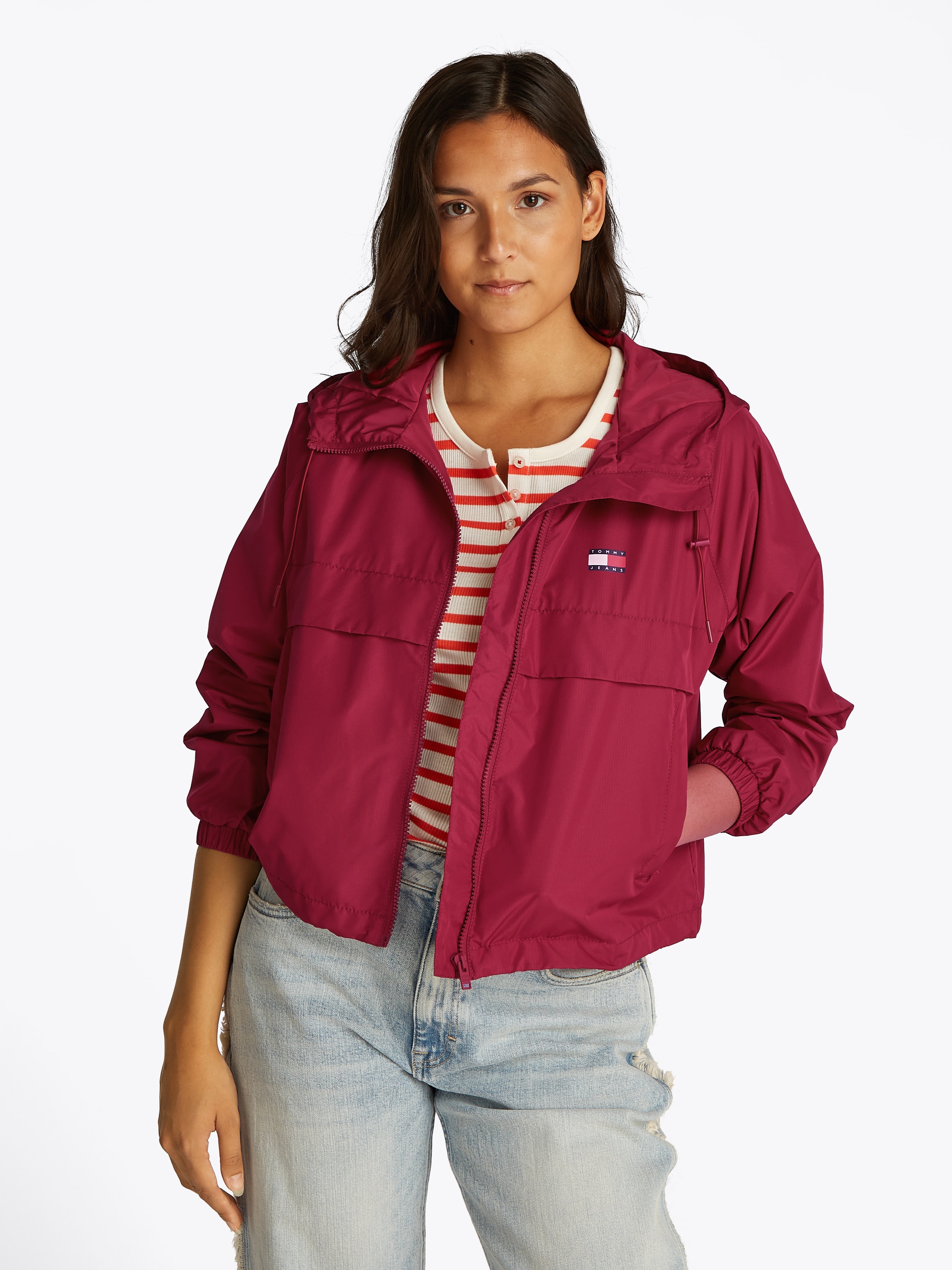 TOMMY JEANS Windbreaker »TJW ESSENTIAL WINDBREAKER EXT«, mit Kapuze, mit Logodruck