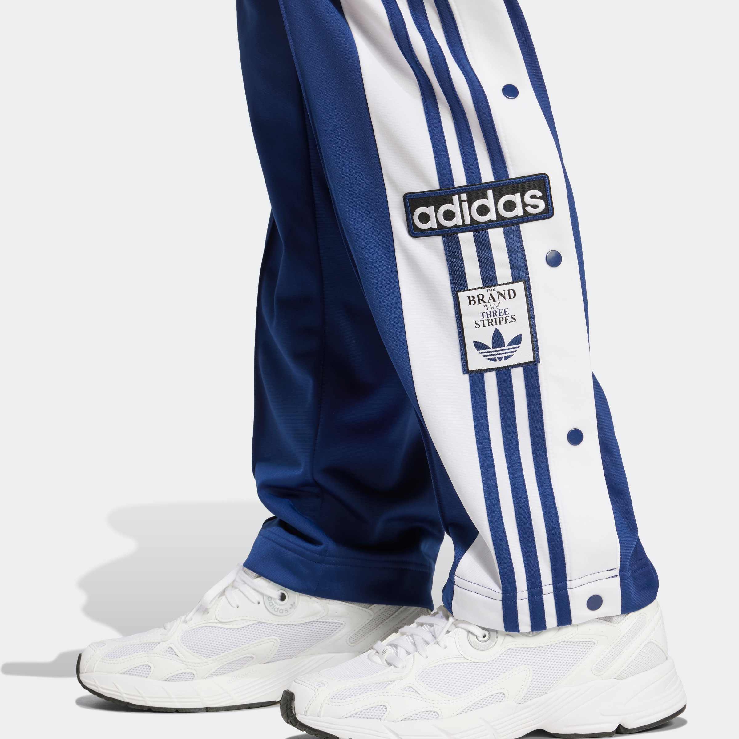 adidas Originals Sporthose »ADIBREAK PT«, (1 tlg.), Knopfhose, Knopfleiste am Bein