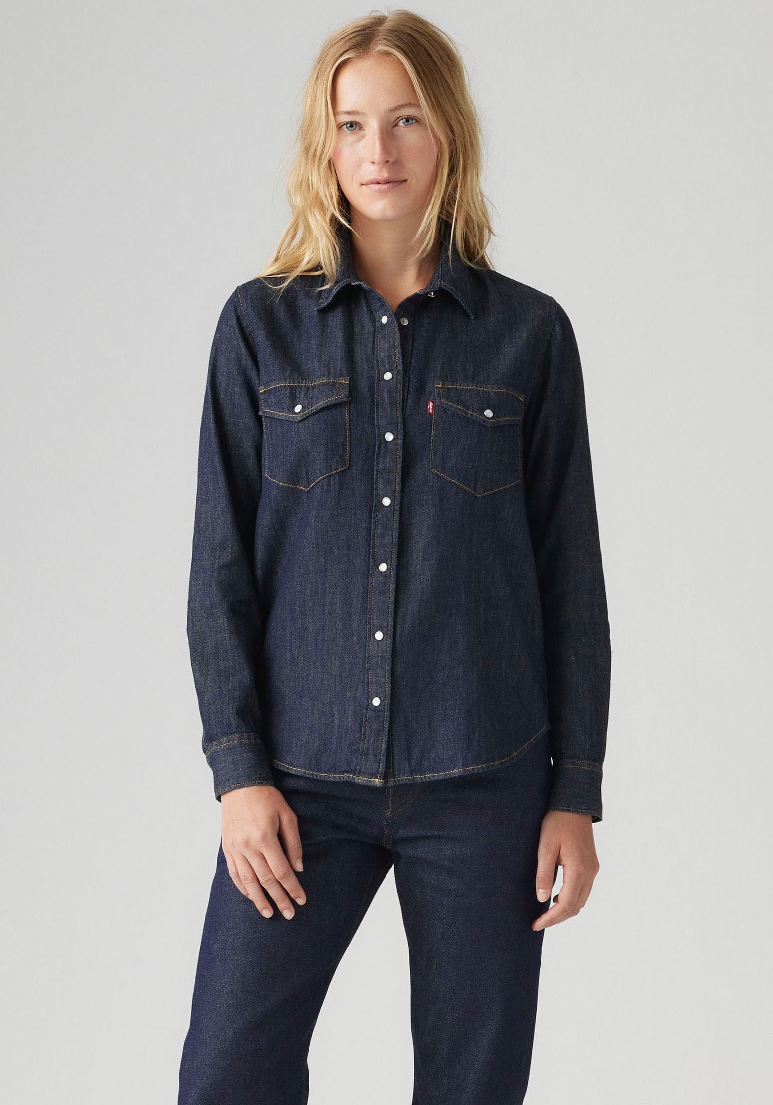 Levi's® Jeansbluse »ESSENTIAL WESTERN«, mit Brusttaschen mit Druckknöpfen