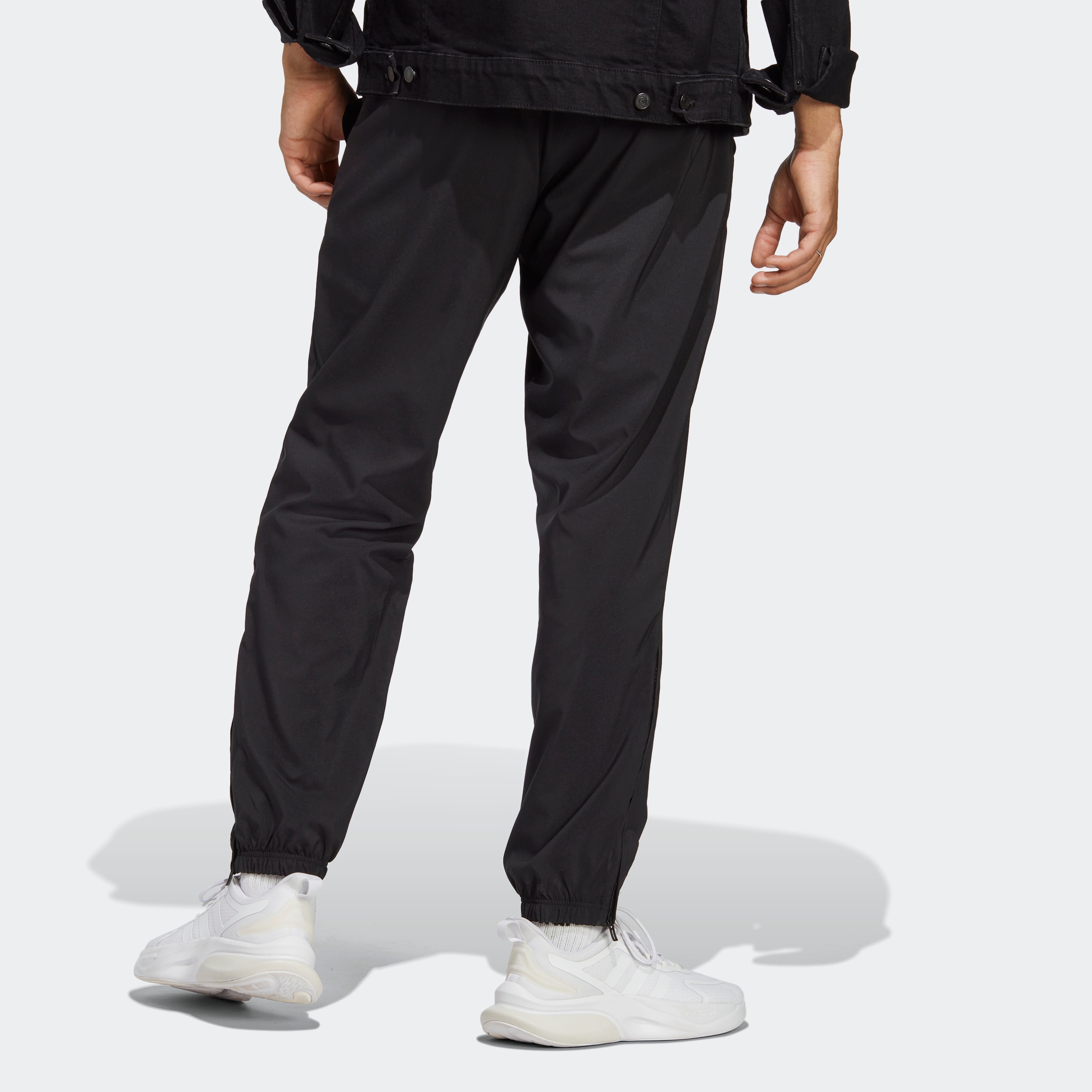 adidas Sportswear Sporthose »AEROREADY ESSENTIALS STANFORD ELASTIC CUFF SMALL LOGO HOSE«, (1 tlg.), Feuchtigkeitsabsorbierend, Atmungsaktiv