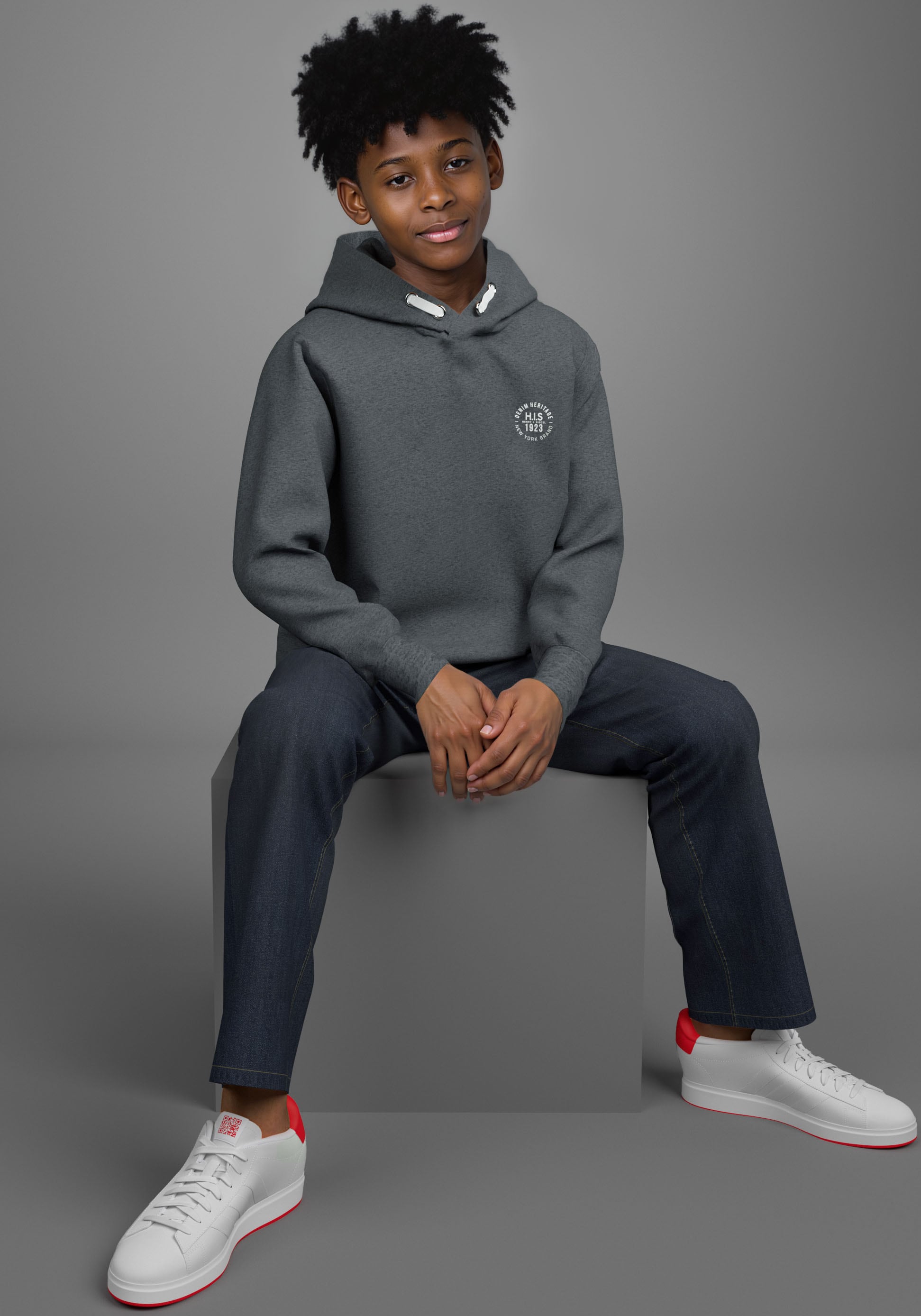 H.I.S Kapuzensweatshirt »Kapuzenhoodie mit Badge«, NEU: H.I.S für TEENS! Hoodie mit kleinem Badge