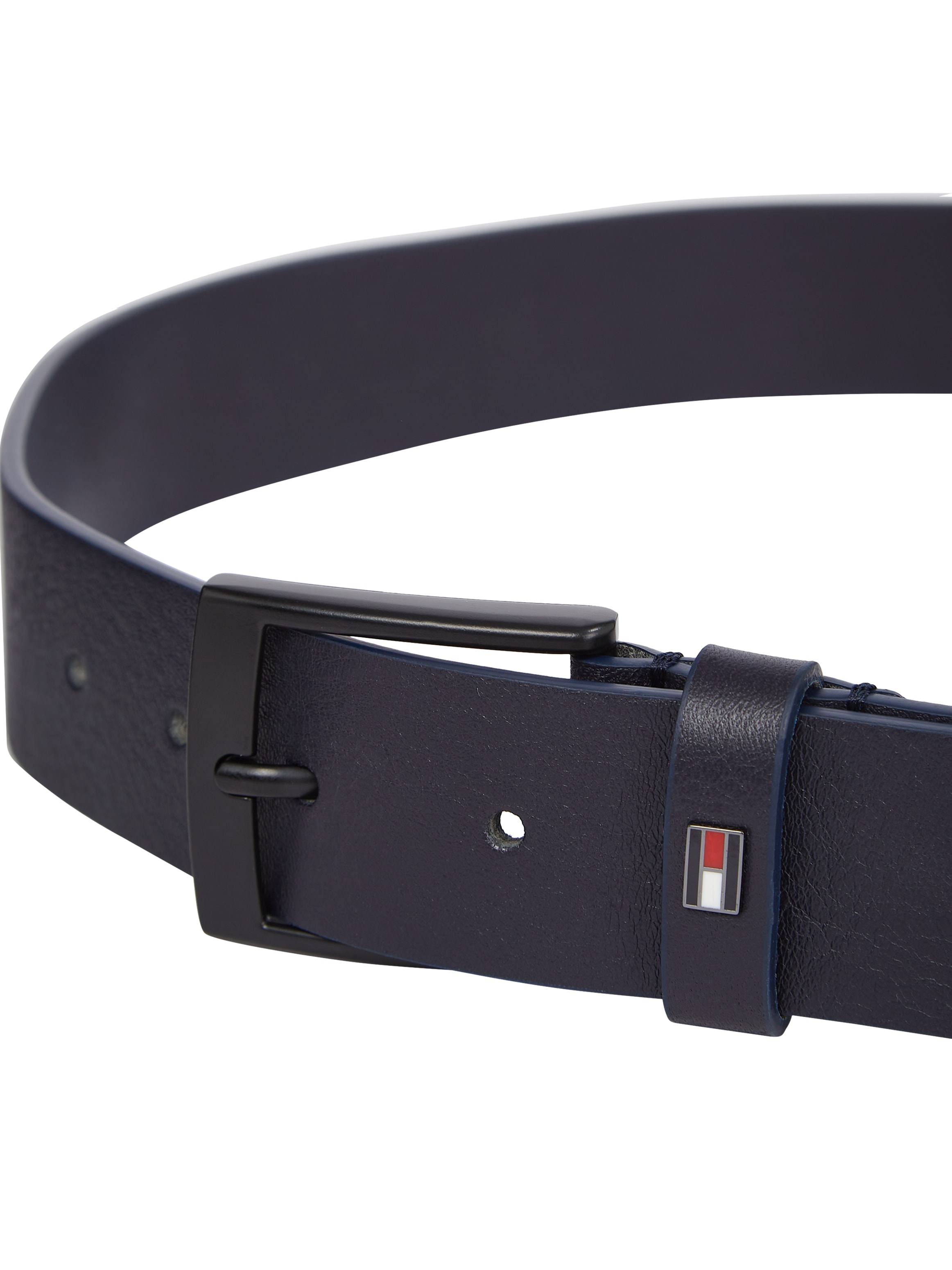 Tommy Hilfiger Ledergürtel »ADAN 3.5 EXT«, Metalllogopatch, Einfachdornschnalle