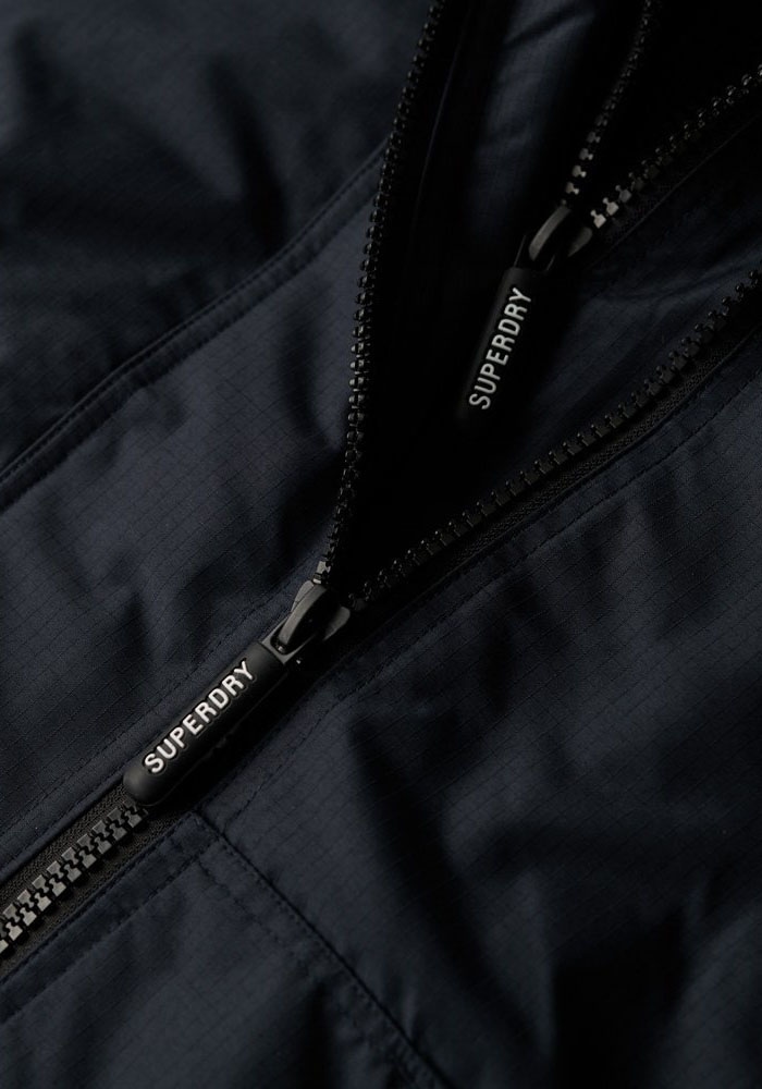 Superdry Outdoorjacke »HOODED MTN WINDBREAKER JACKET«, mit Kapuze