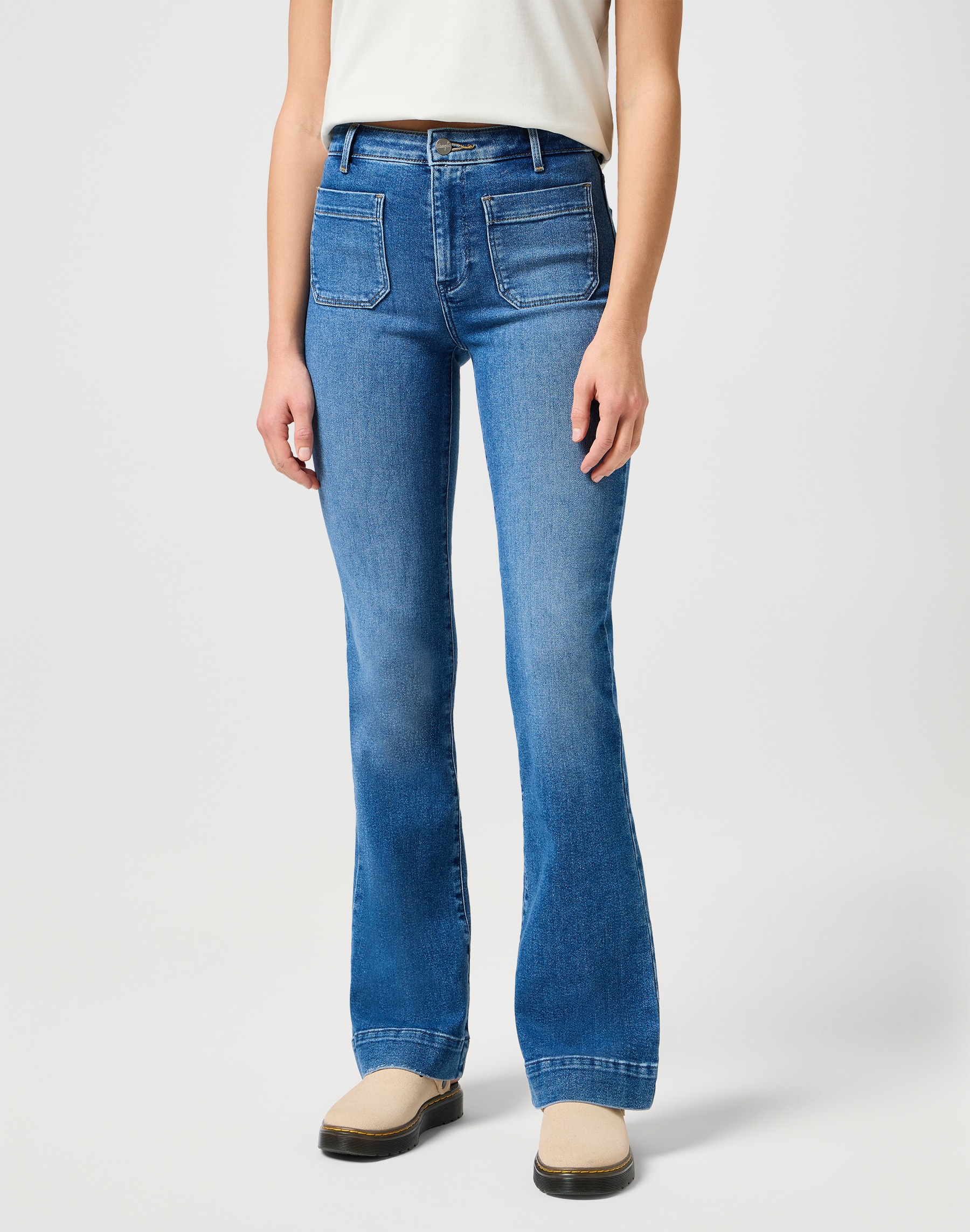 Wrangler Bootcut-Jeans »Flare«, im Retro-Design mit ausgestelltem Bein