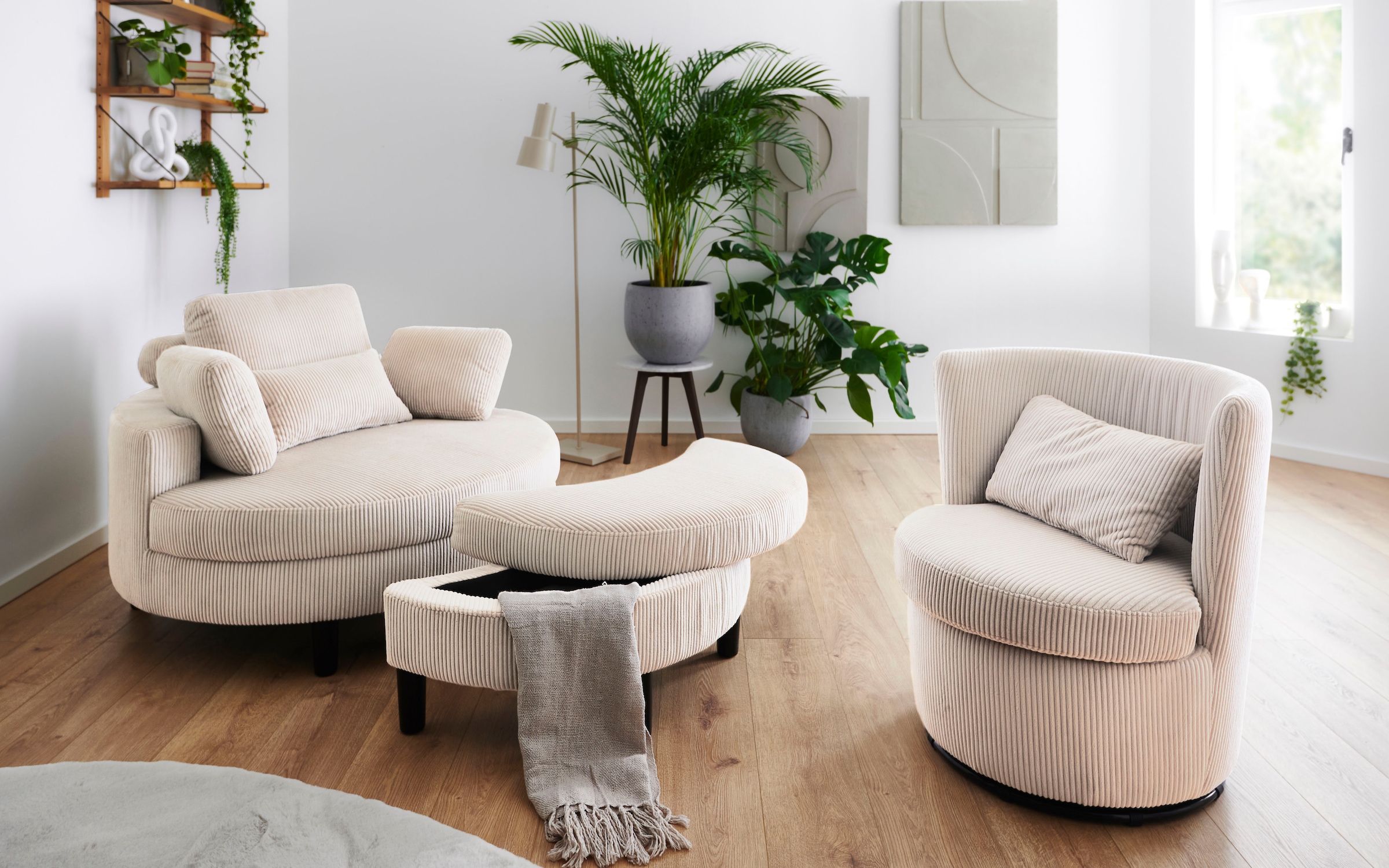 ATLANTIC home collection Loveseat »Ravi, B: 114 cm«, XXL- Sessel, mit Stauraumhocker, Rückenstütze & 4 Zierkissen
