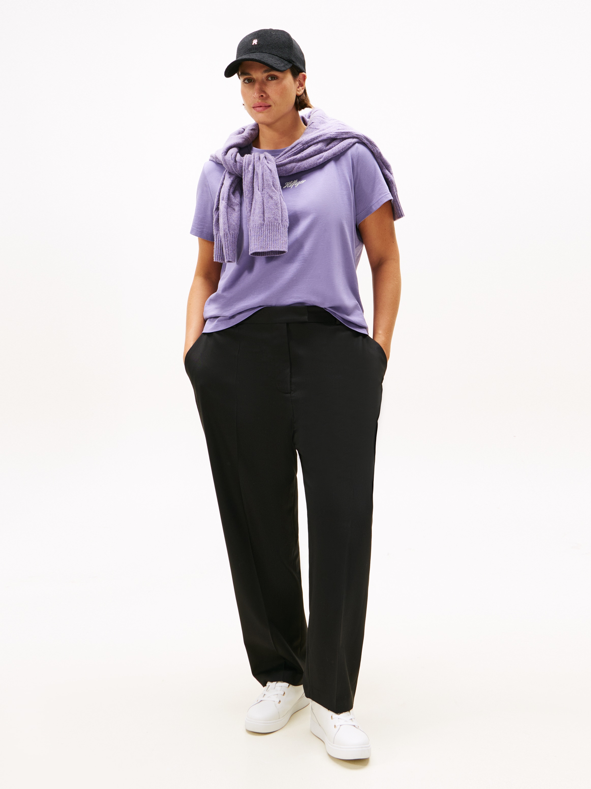 Tommy Hilfiger Curve Kurzarmshirt »CRV CLASSIC SCRIPT REG SS TEE«, in grossen Grössen