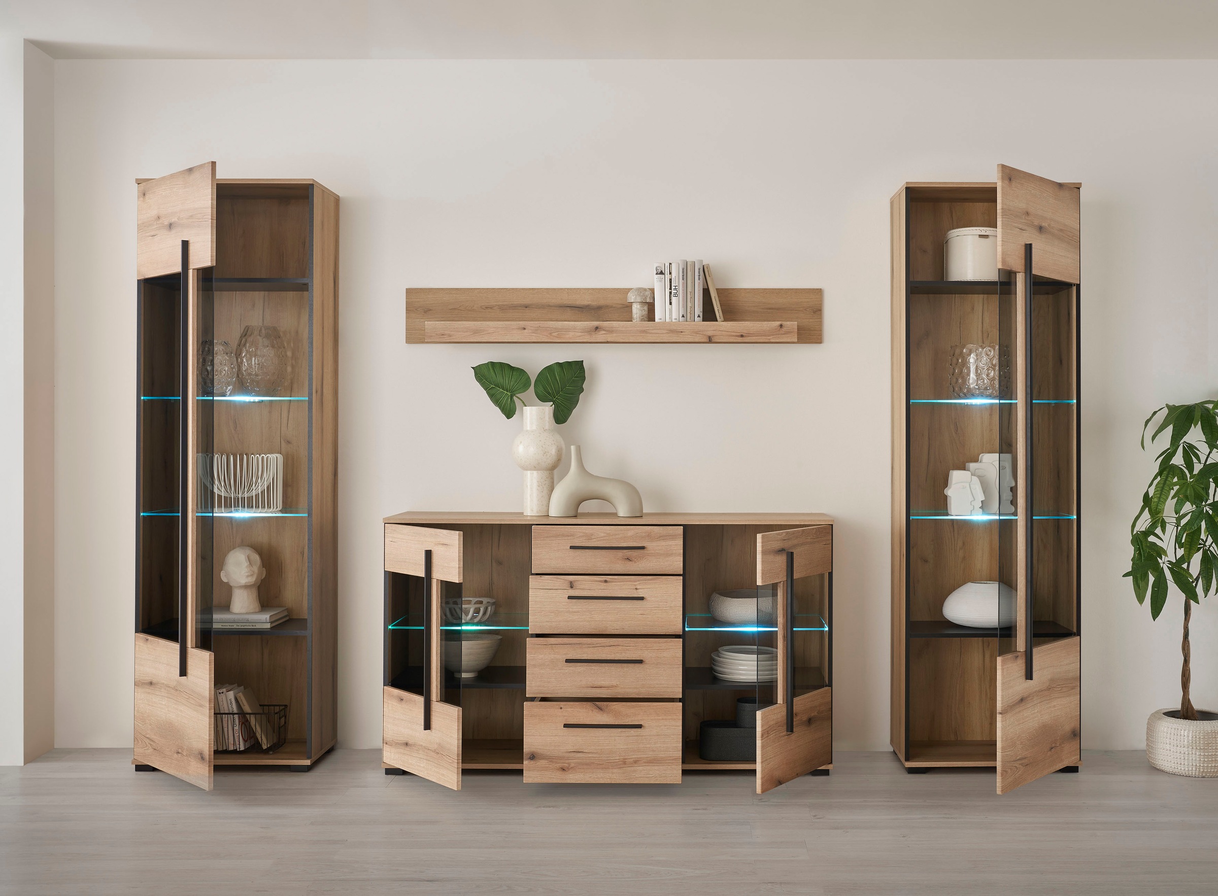 INOSIGN Wohnwand »Cantara«, (Set), enthält zwei Vitrinen, ein Sideboard und ein Wandboard