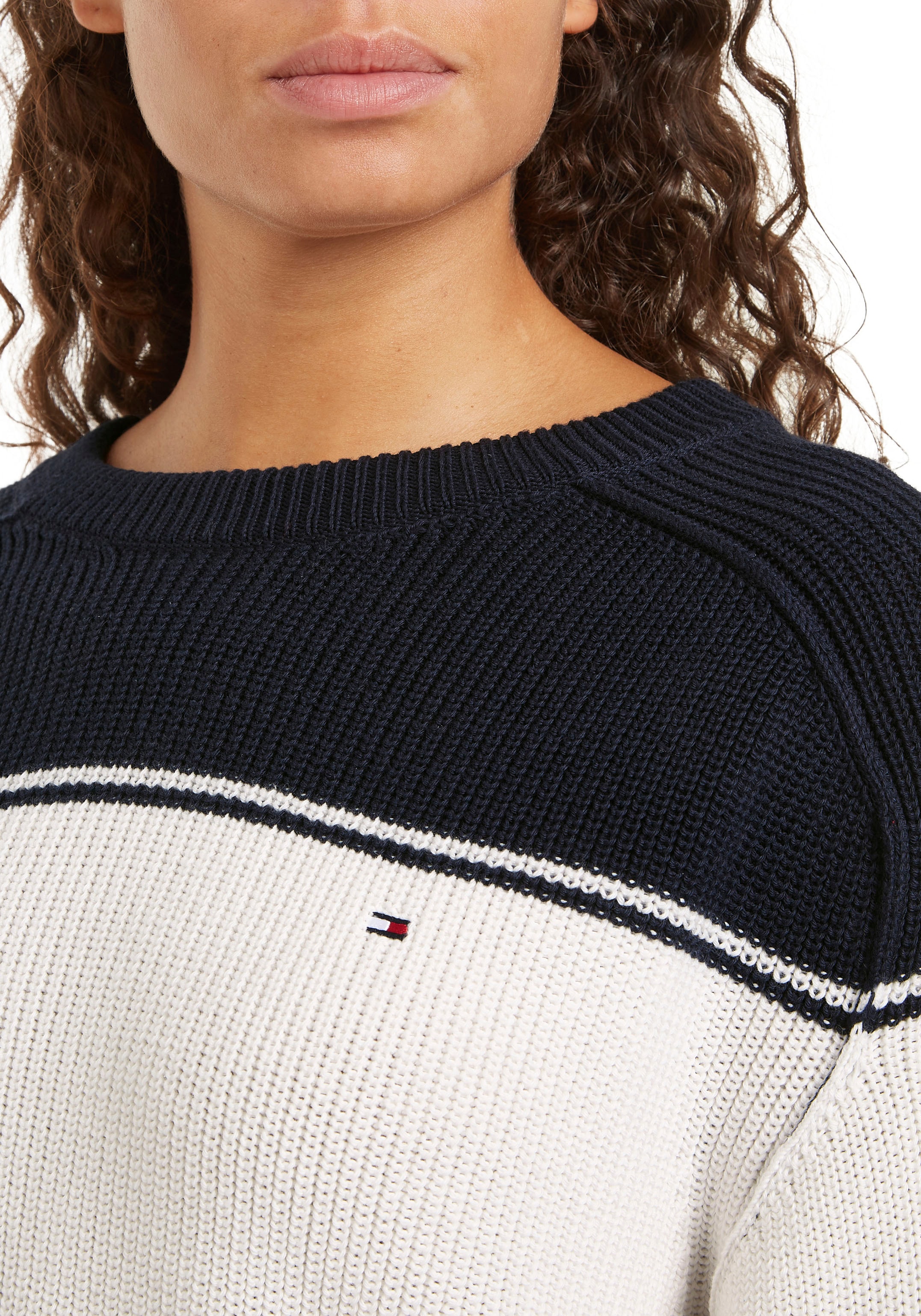 Tommy Hilfiger Rundhalspullover, mit Logostickerei