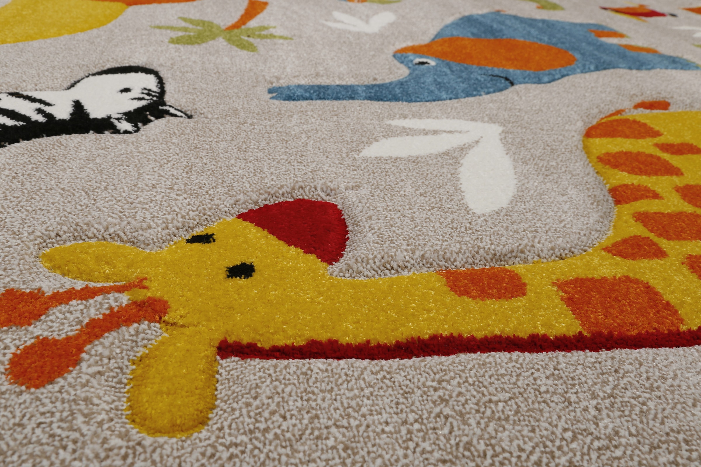 SMART KIDS Kinderteppich »Benny & Friends«, rechteckig, 10 mm Höhe, Moderner Spielteppich, strapazierfähig, pflegeleicht, Konturenschnitt