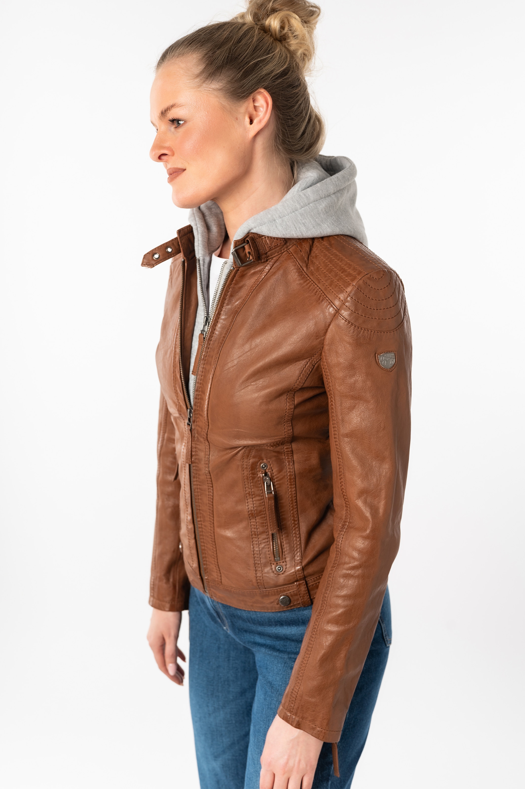 Mauritius Lederjacke »Junja«, mit Kapuze, mit abnehmbarem Kapuzen-Einsatz und aufwendigen Biker-Details